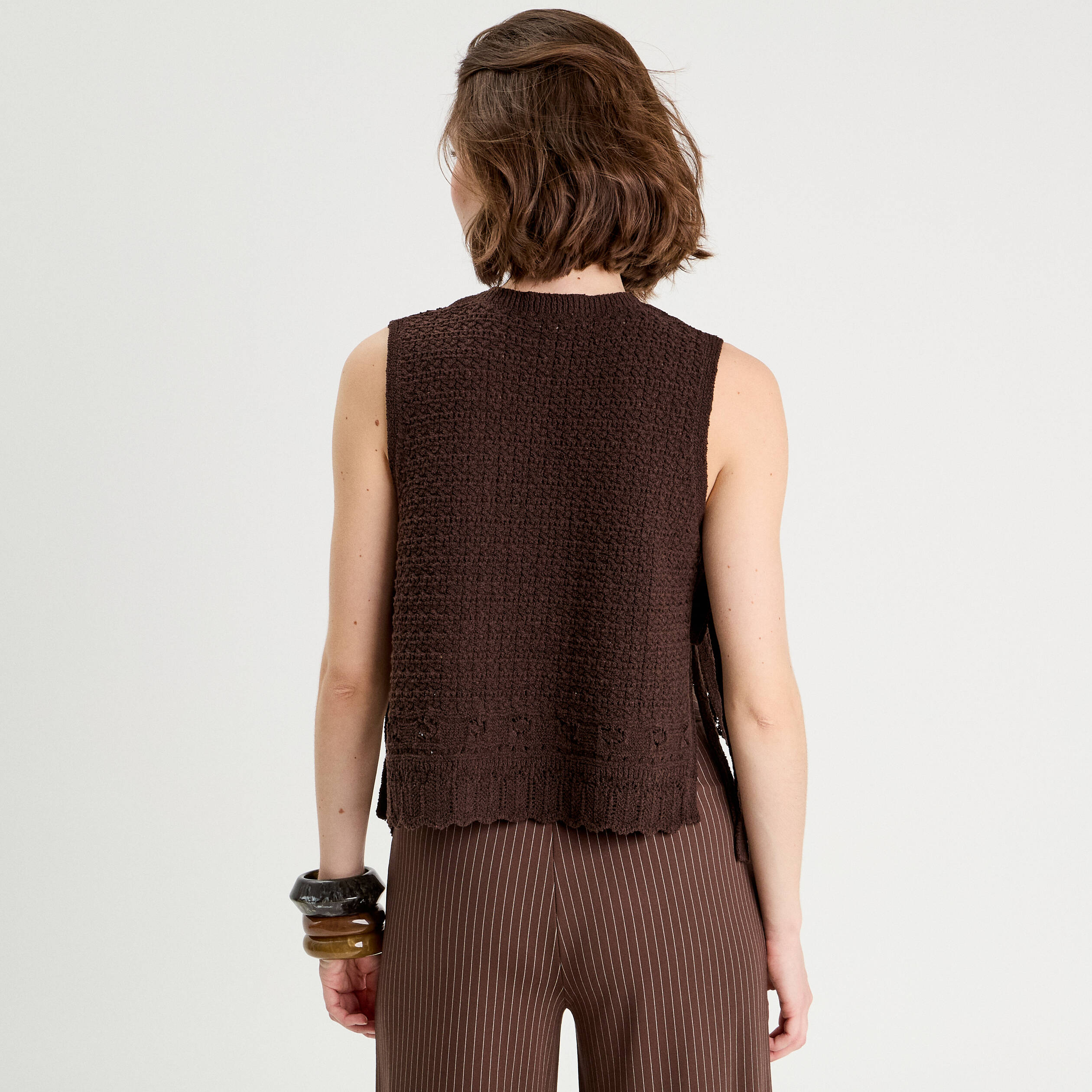 debardeur ajoure noue marron fonce femme Débardeur ajouré noué marron foncé femme