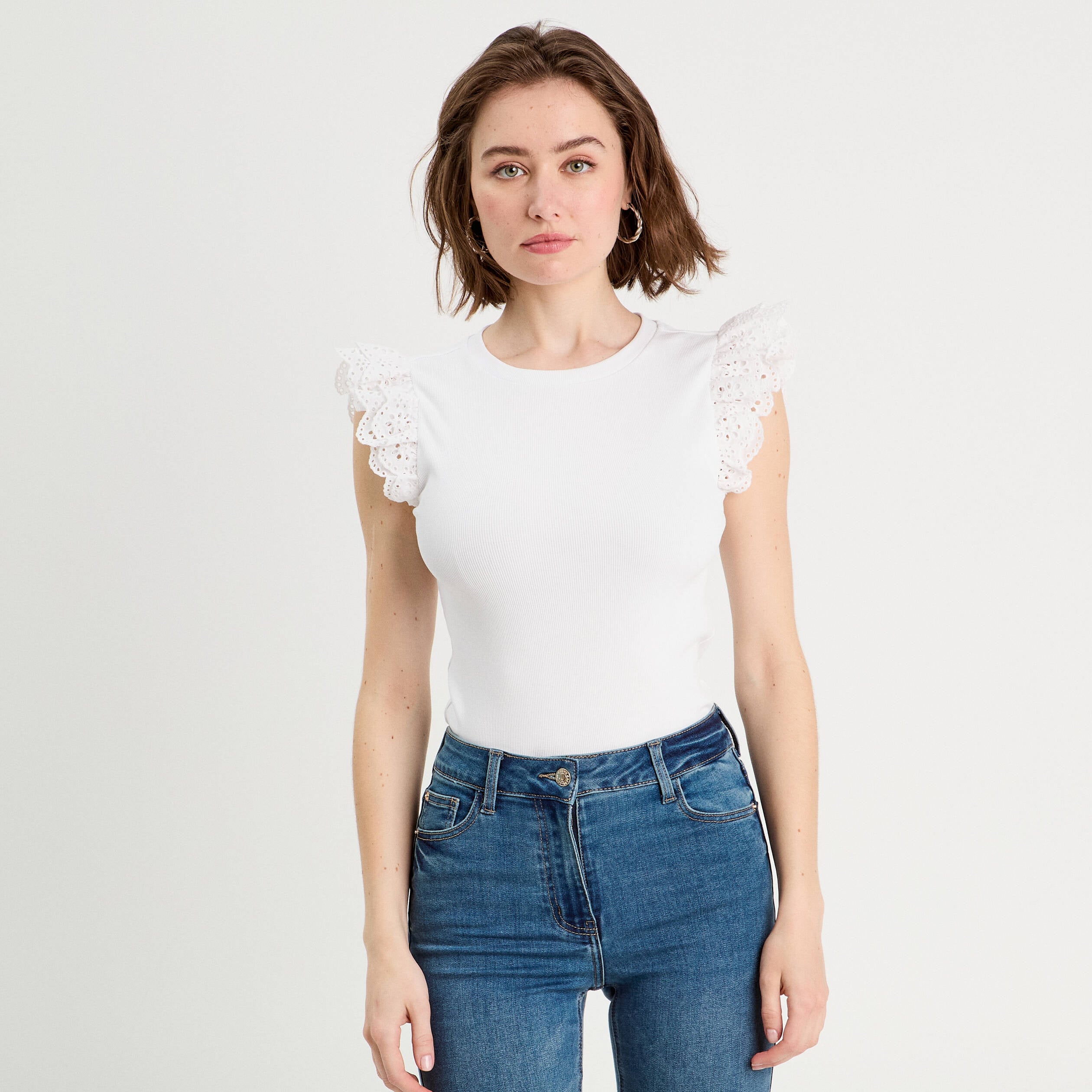 D&eacute;bardeur volants brod&eacute;s blanc femme
