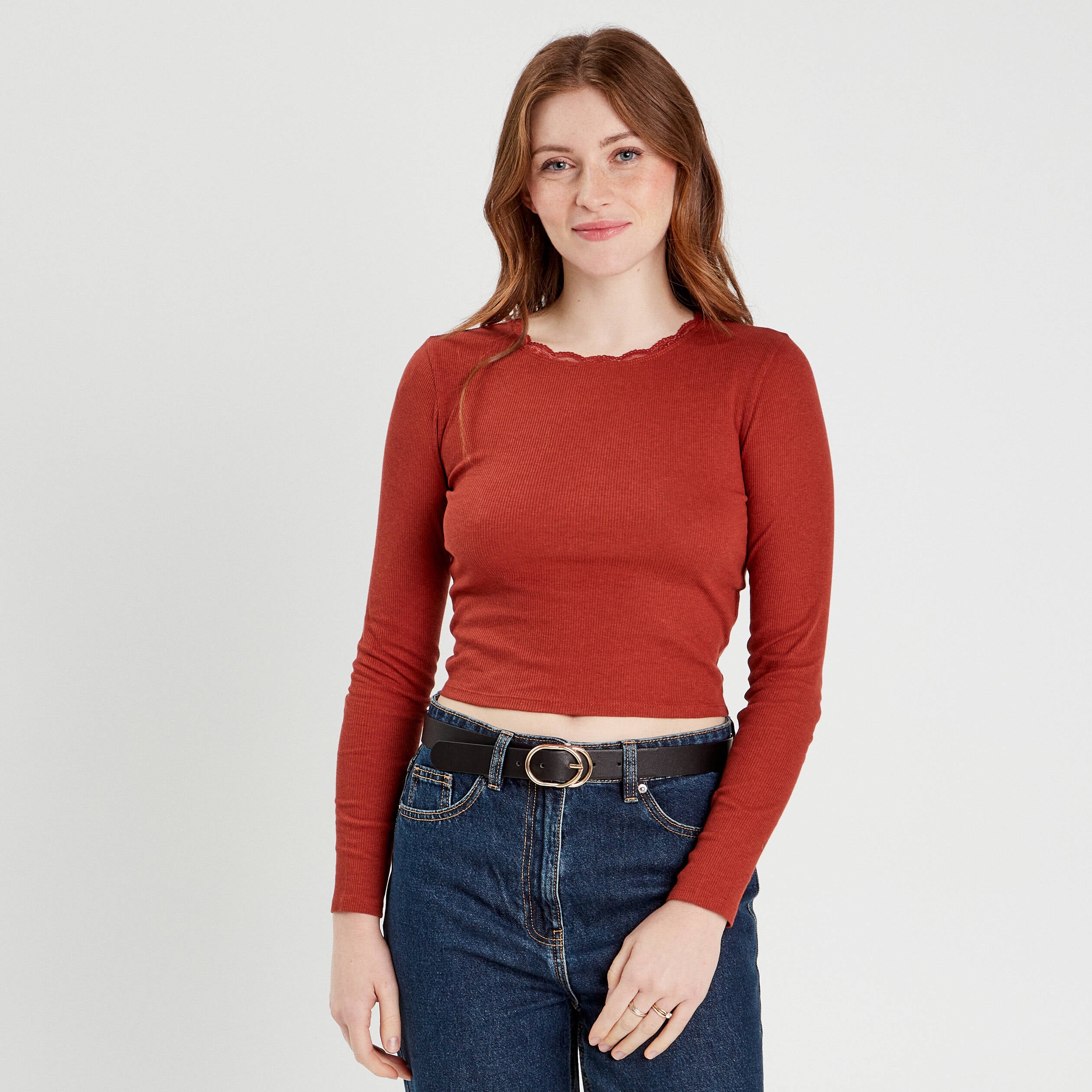 T-shirt cropped c&ocirc;tel&eacute; marron femme