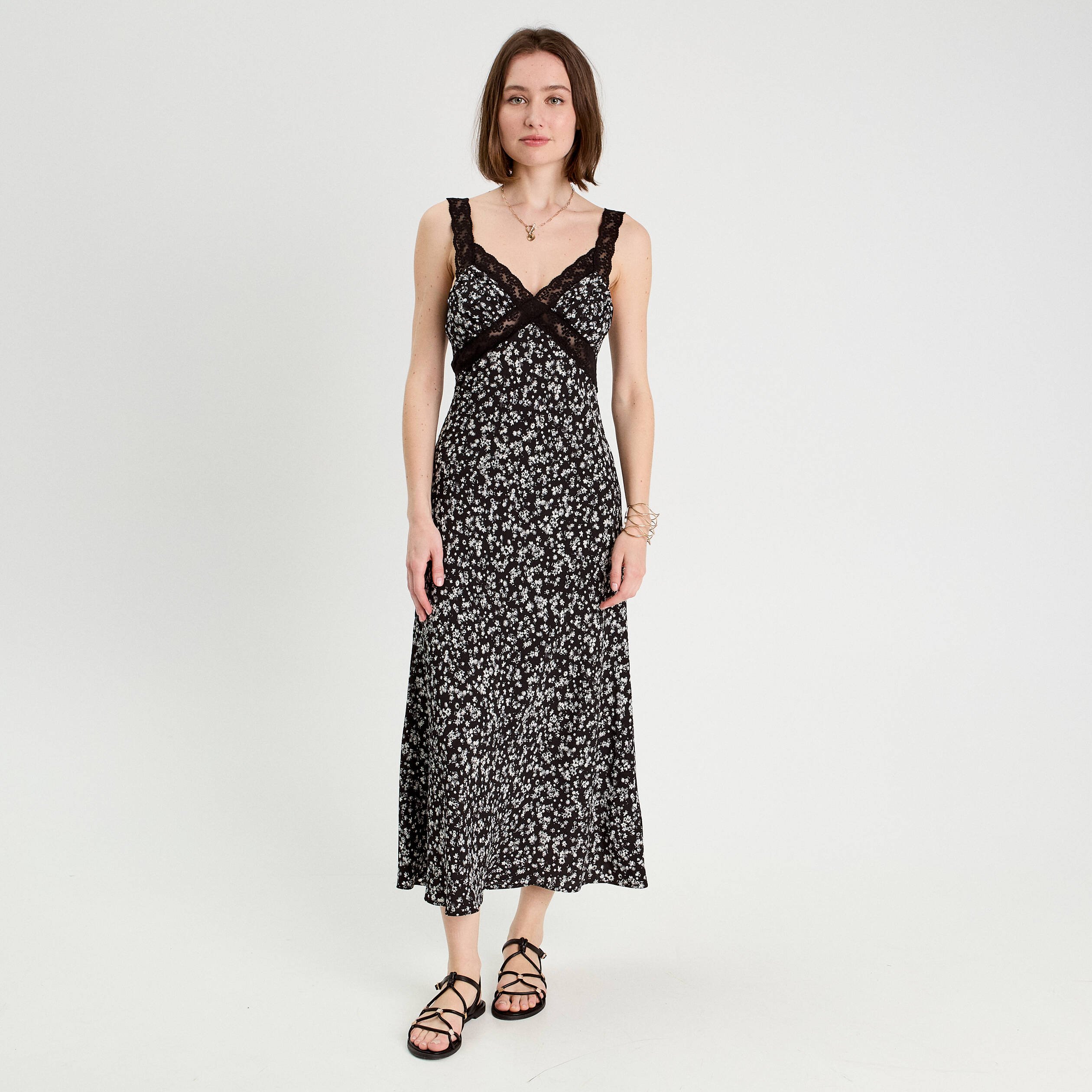 robe longue evasee noir femme Robe longue évasée noir femme