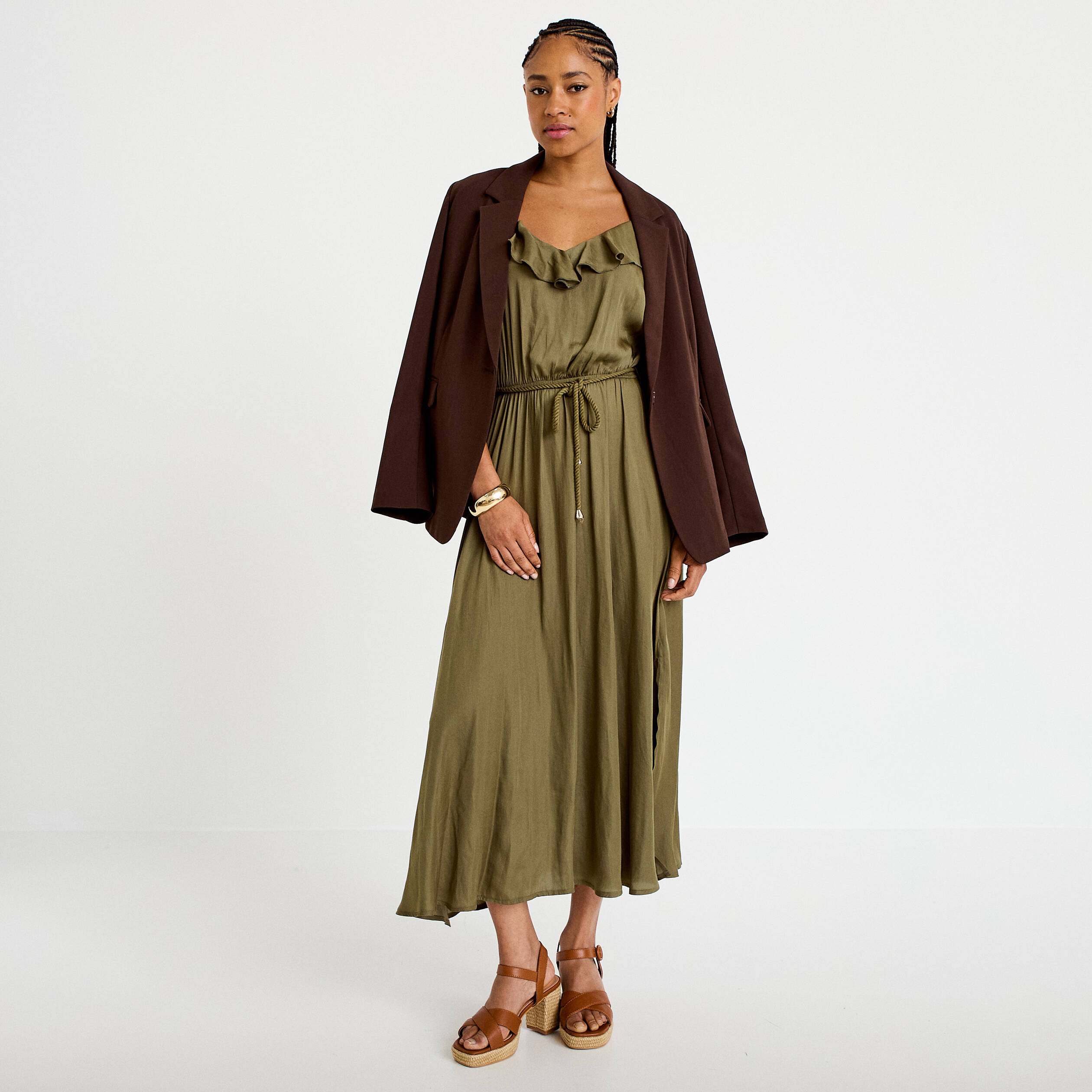 Robe longue &eacute;vas&eacute;e col v bretelles vert kaki femme