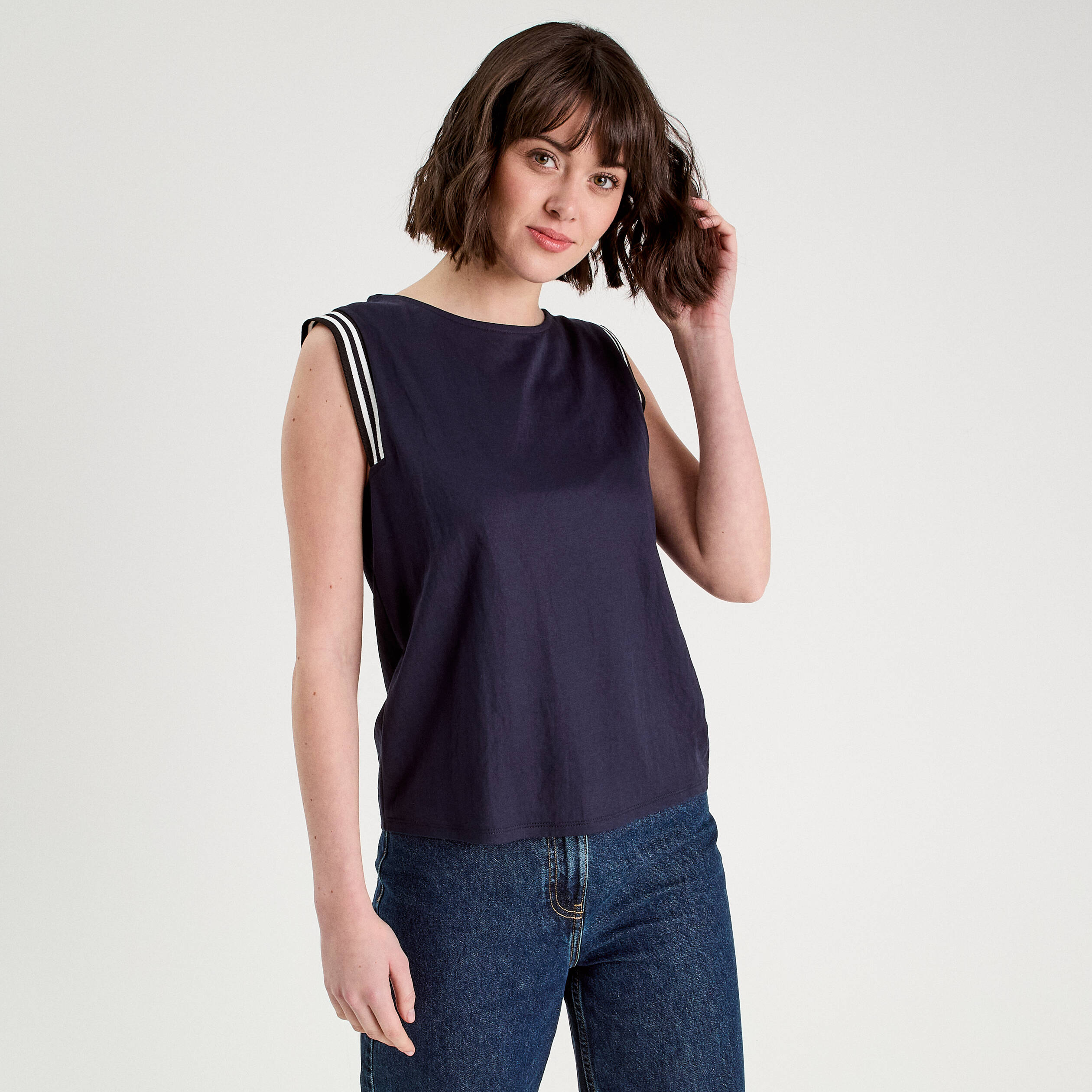 D&eacute;bardeur sans manches bleu marine femme