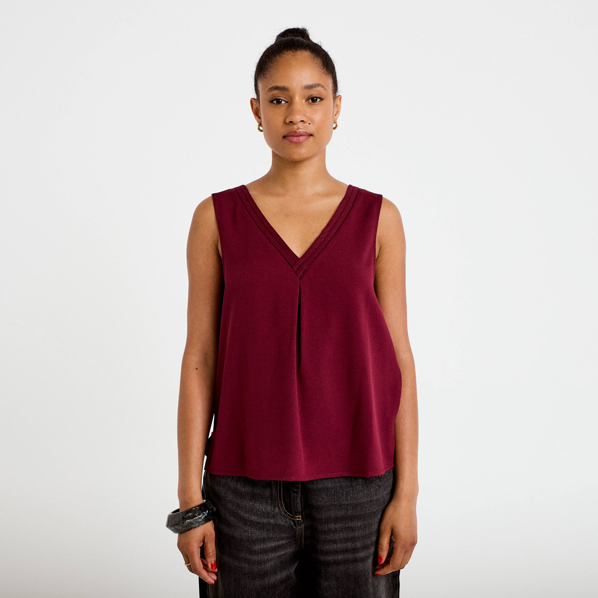 D&eacute;bardeur sans manches bordeaux femme