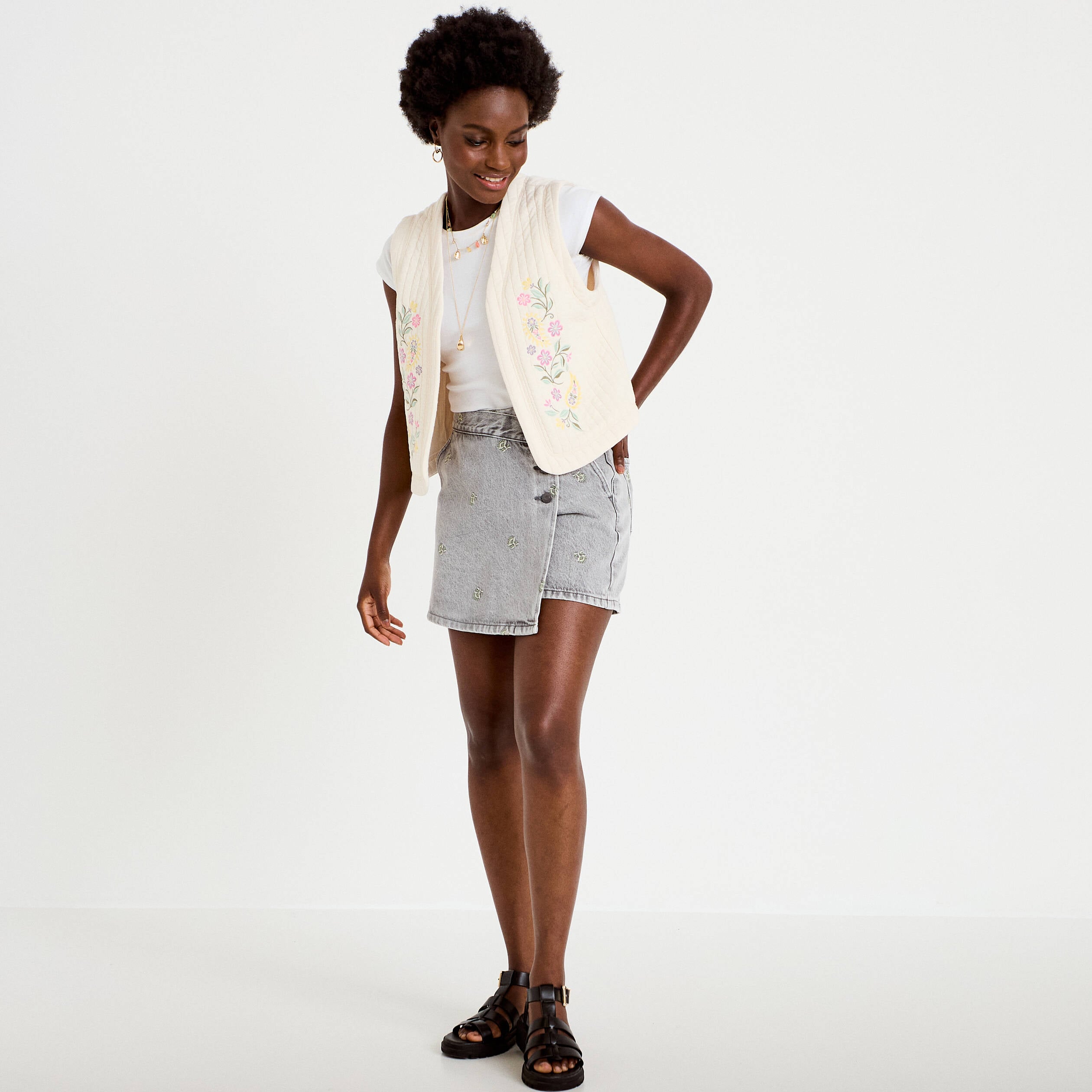 Veste droite sans manches col rond ecru femme