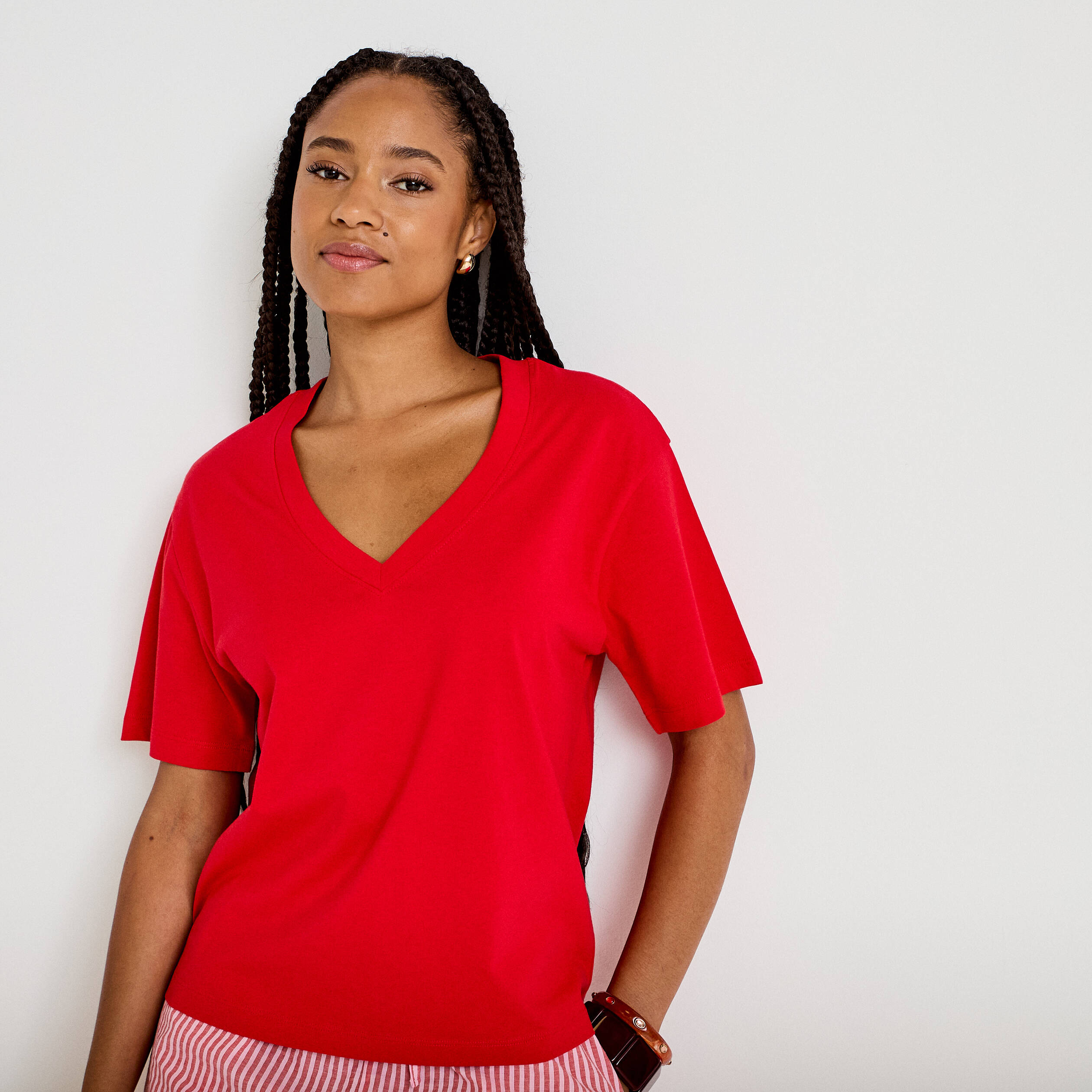 T-shirt col v manches courtes rouge femme