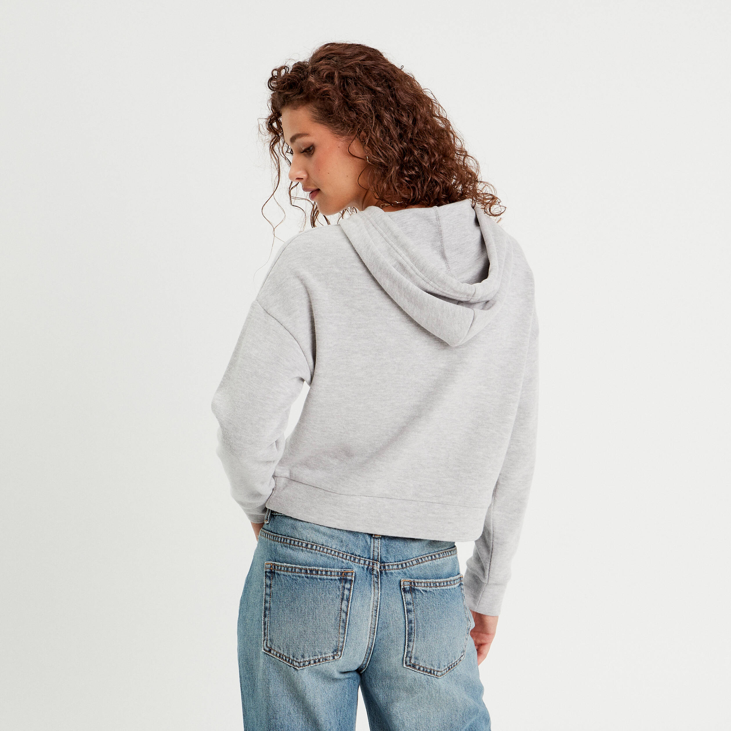 sweat a capuche gris clair femme Sweat à capuche gris clair femme