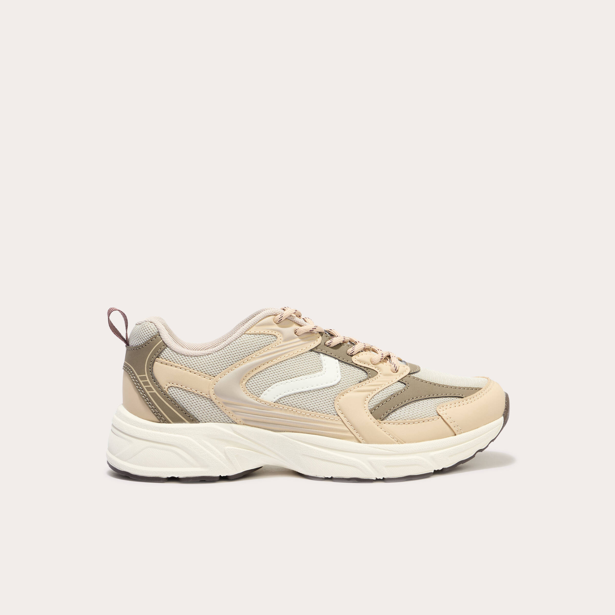 Baskets running à lacets sable femme