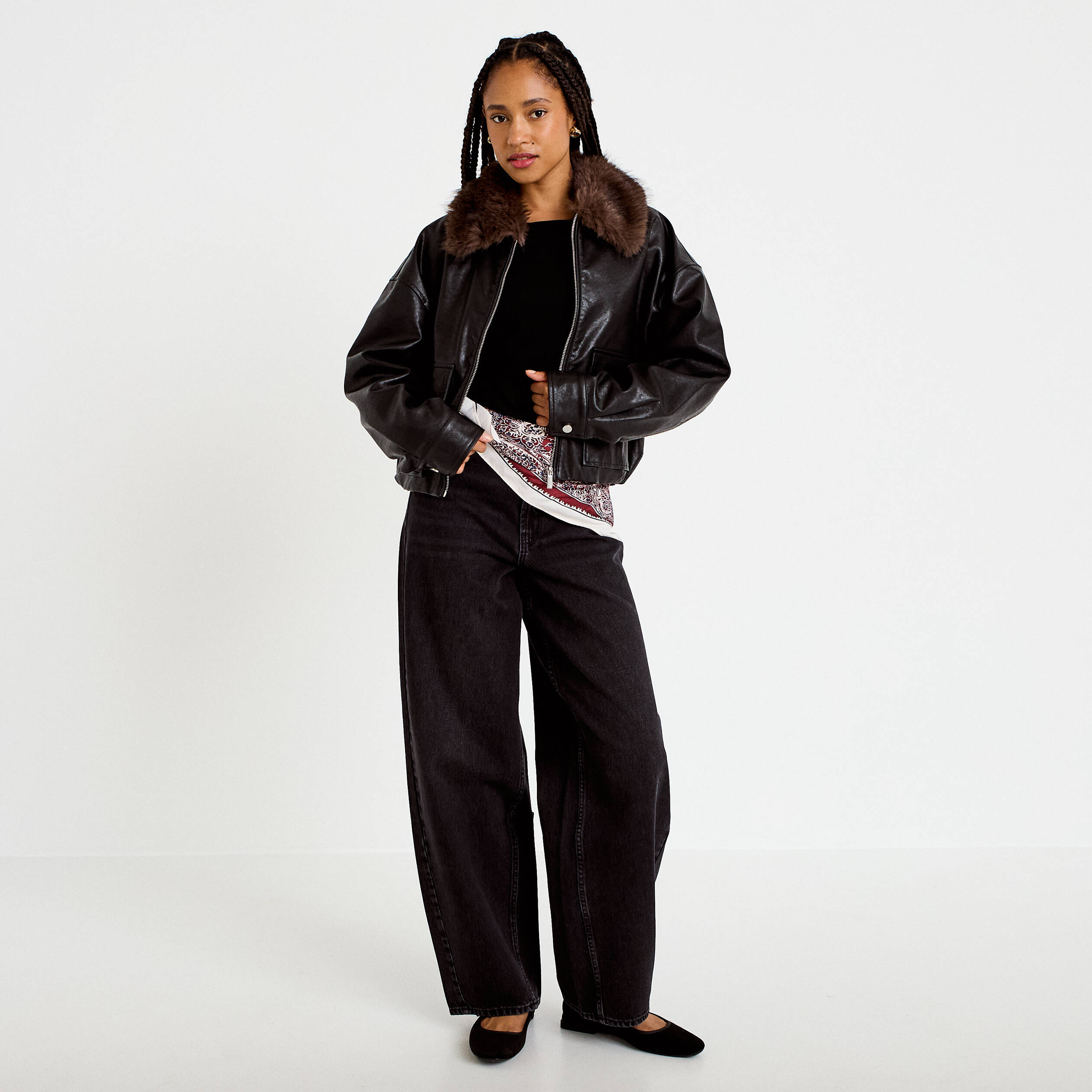 Pull oversize col bateau manches longues noir femme