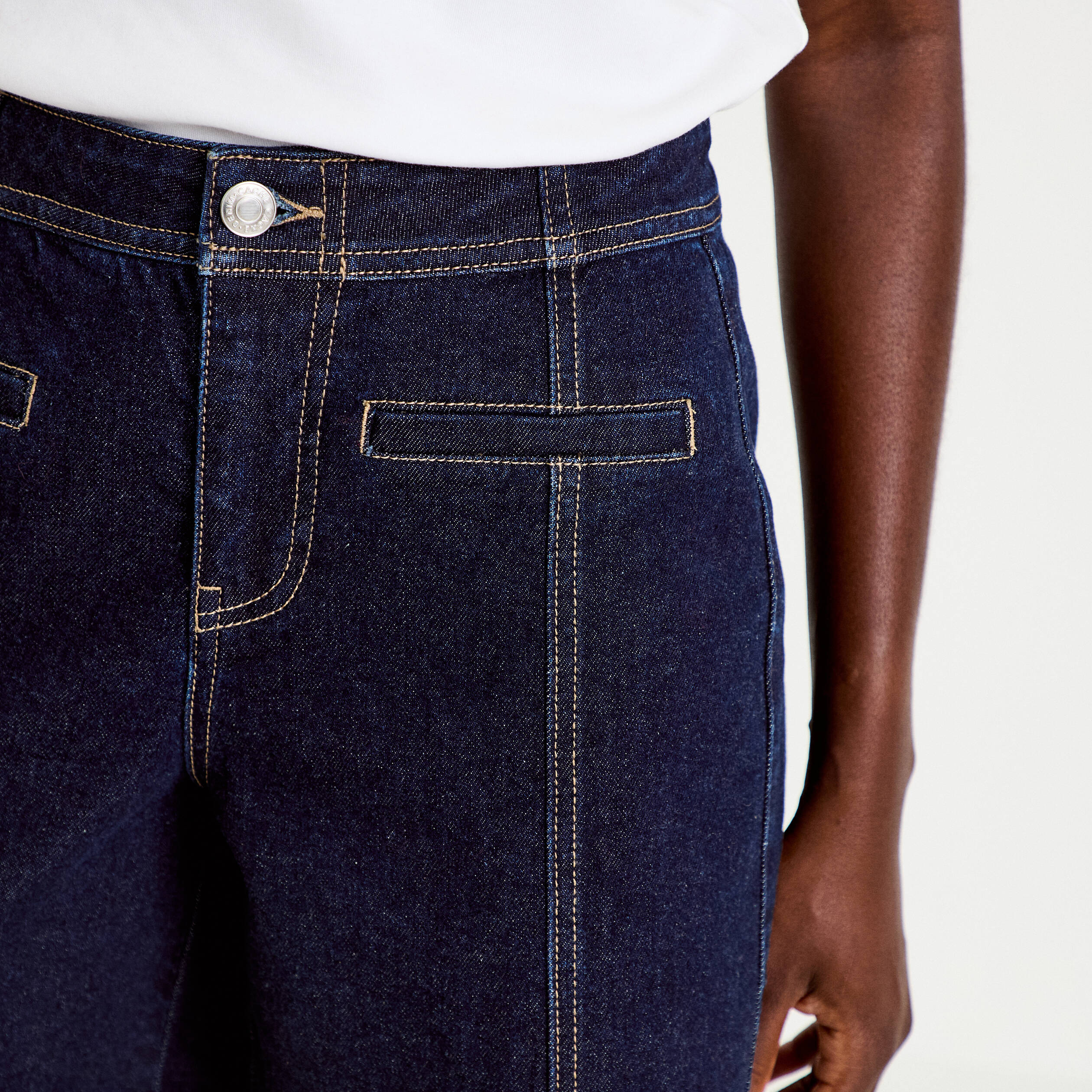 Short en jean denim brut femme