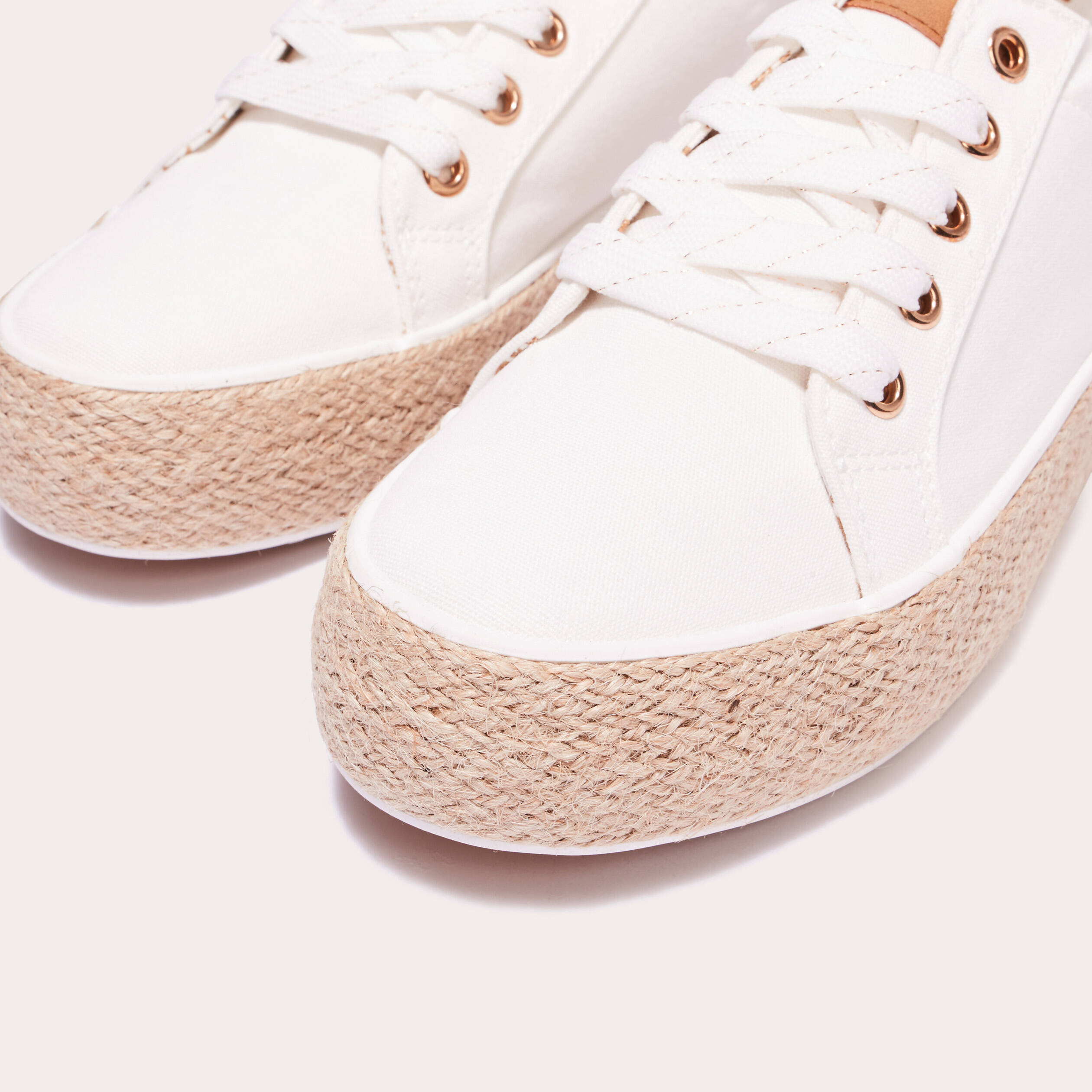 Baskets espadrilles plates ecru femme