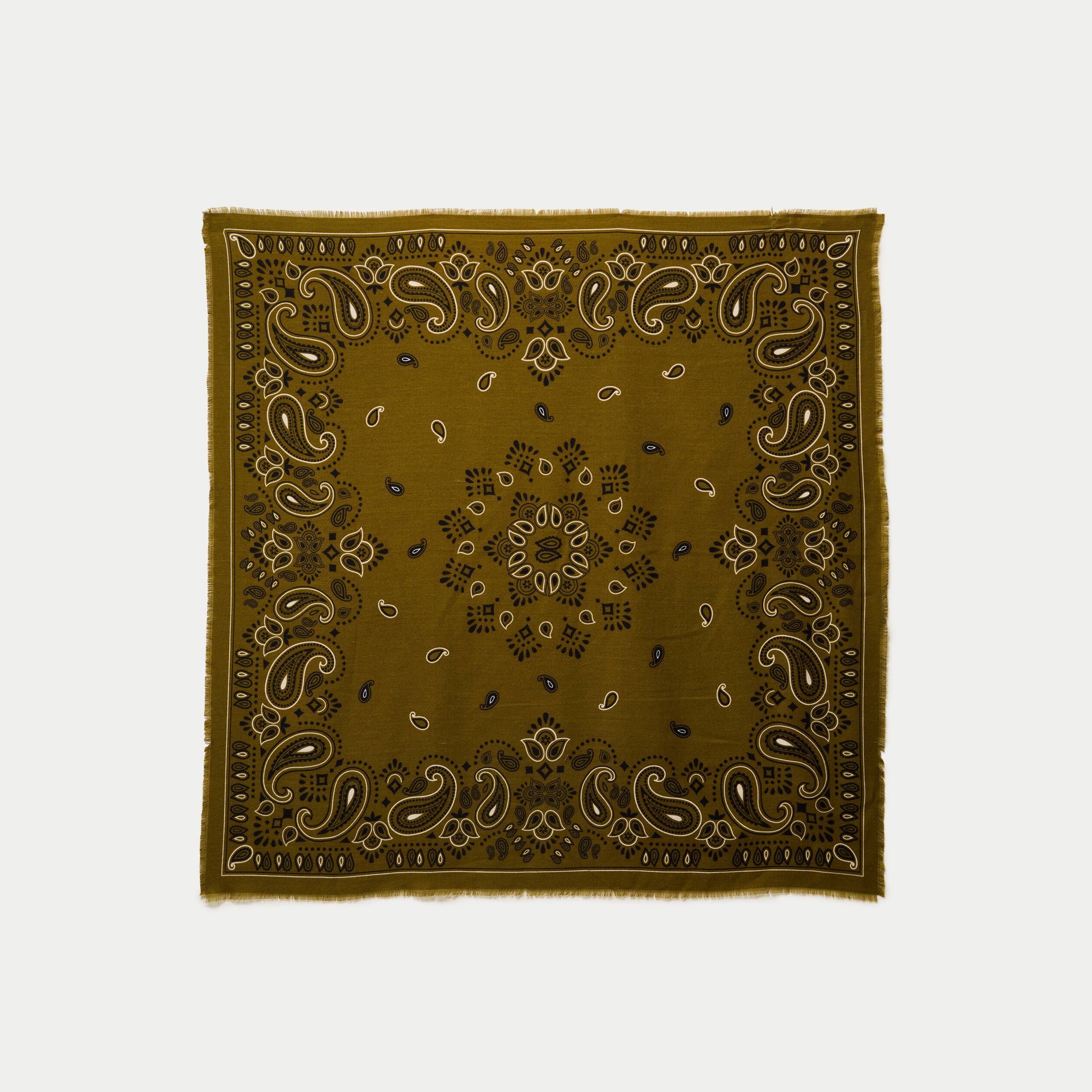 Foulard vert olive femme
