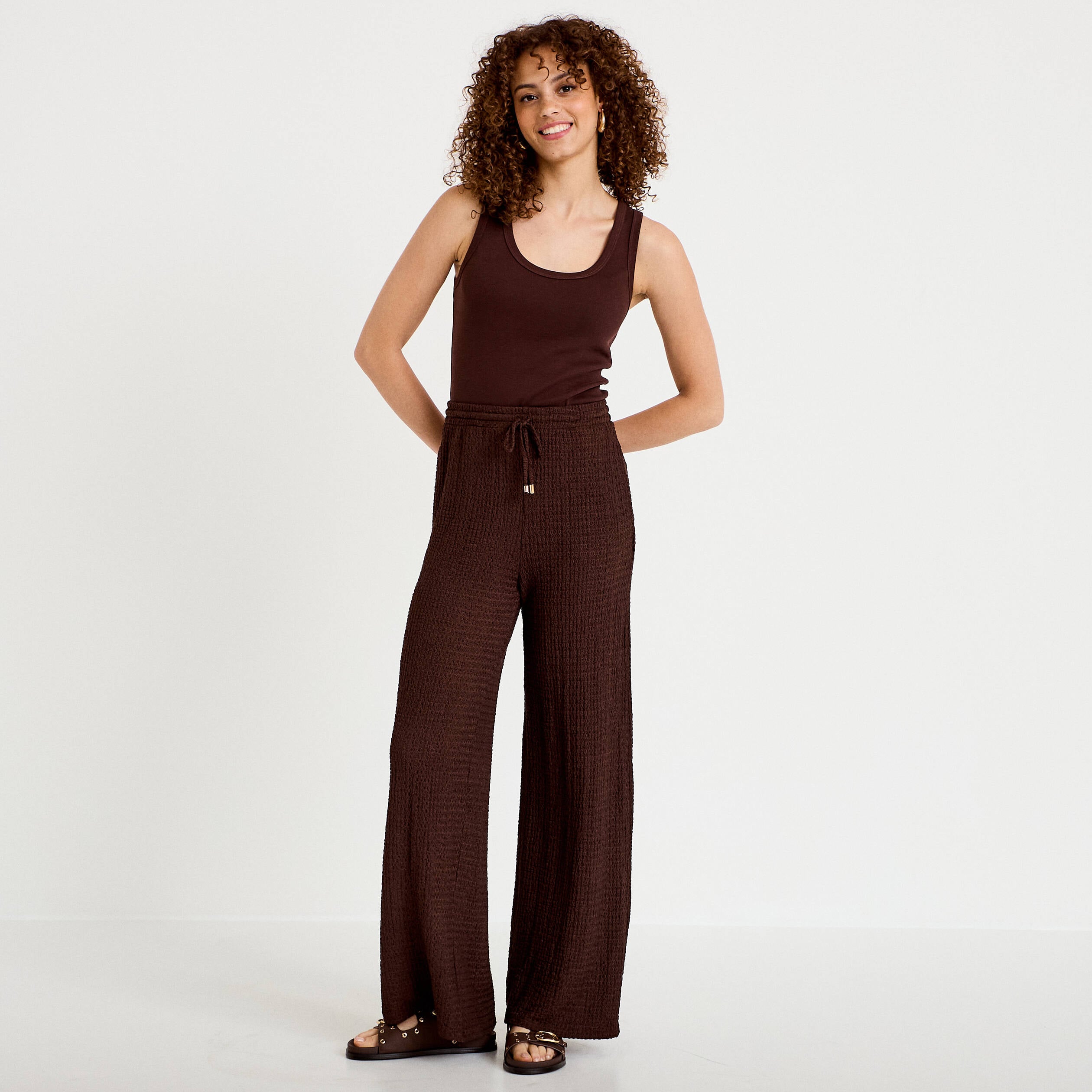 Pantalon large taille standard marron fonc&eacute; femme