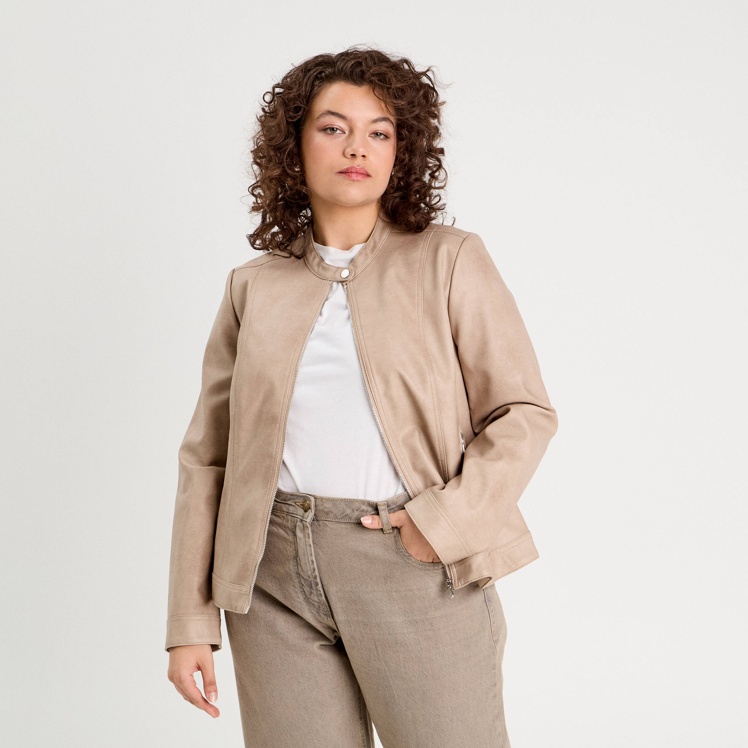 Veste droite zipp&eacute;e sable femme