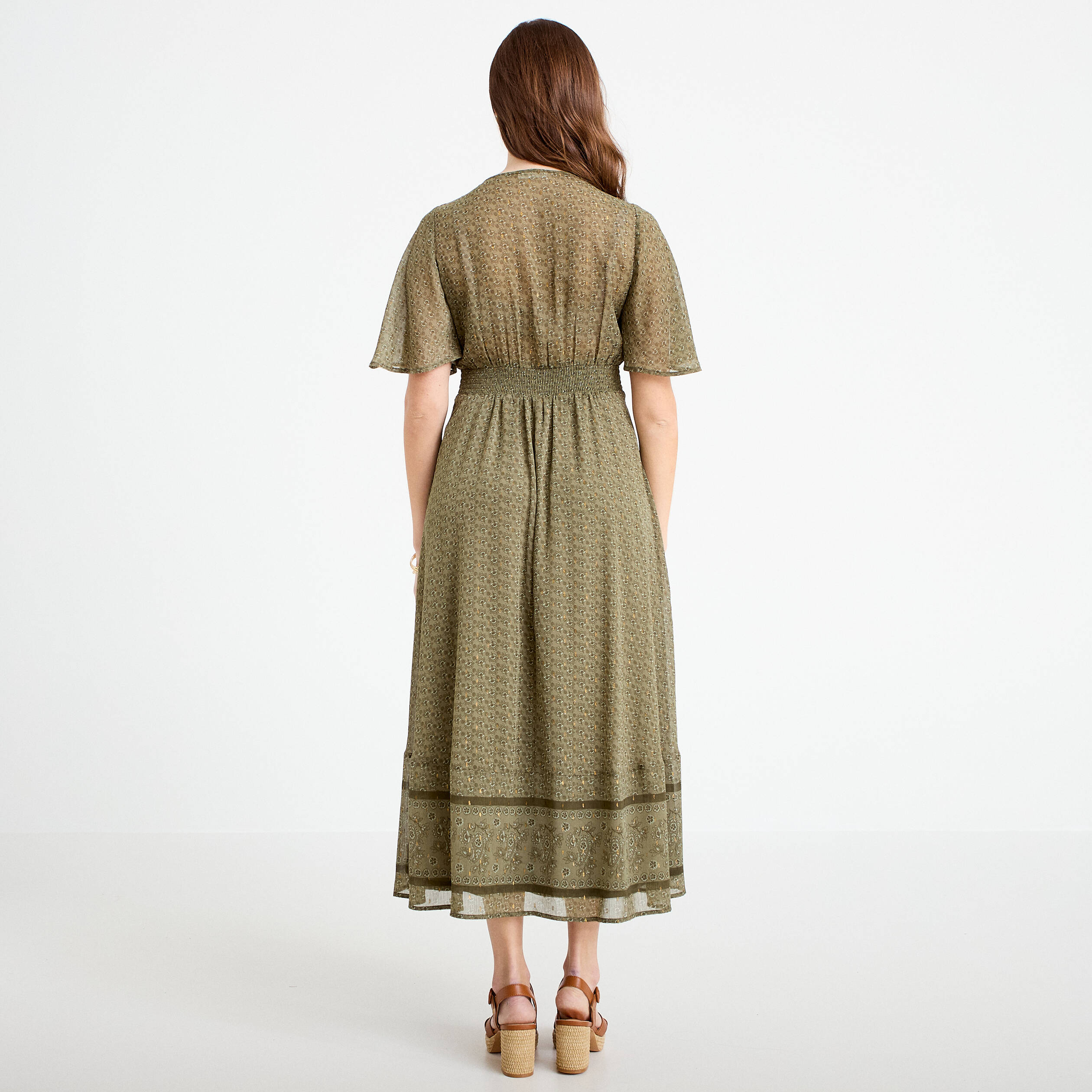 Robe longue &eacute;vas&eacute;e col v voile vert kaki femme