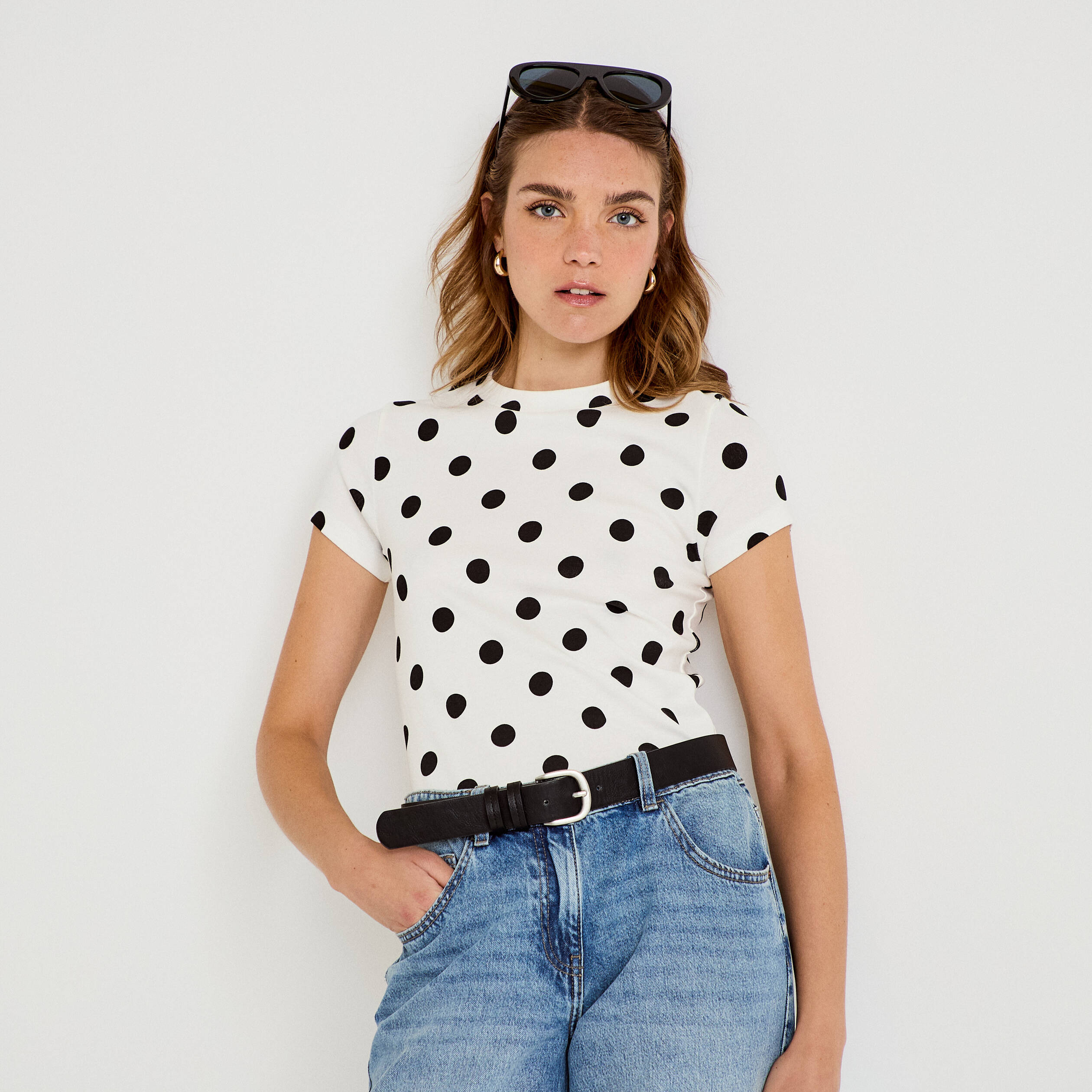Top ajust&eacute; col rond manches courtes blanc femme