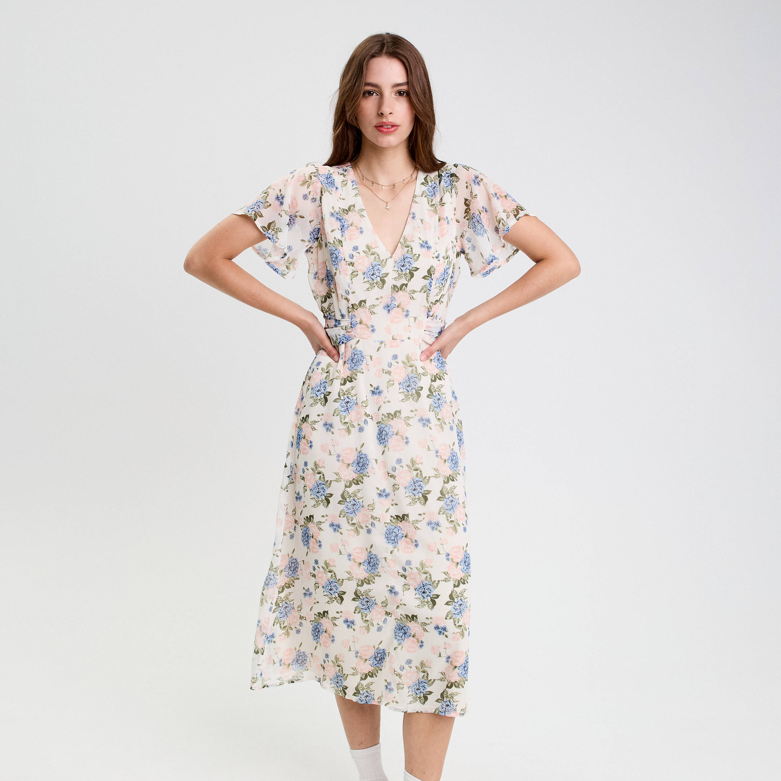 robe evasee col v manches courtes blanc femme Robe évasée col v manches courtes blanc femme