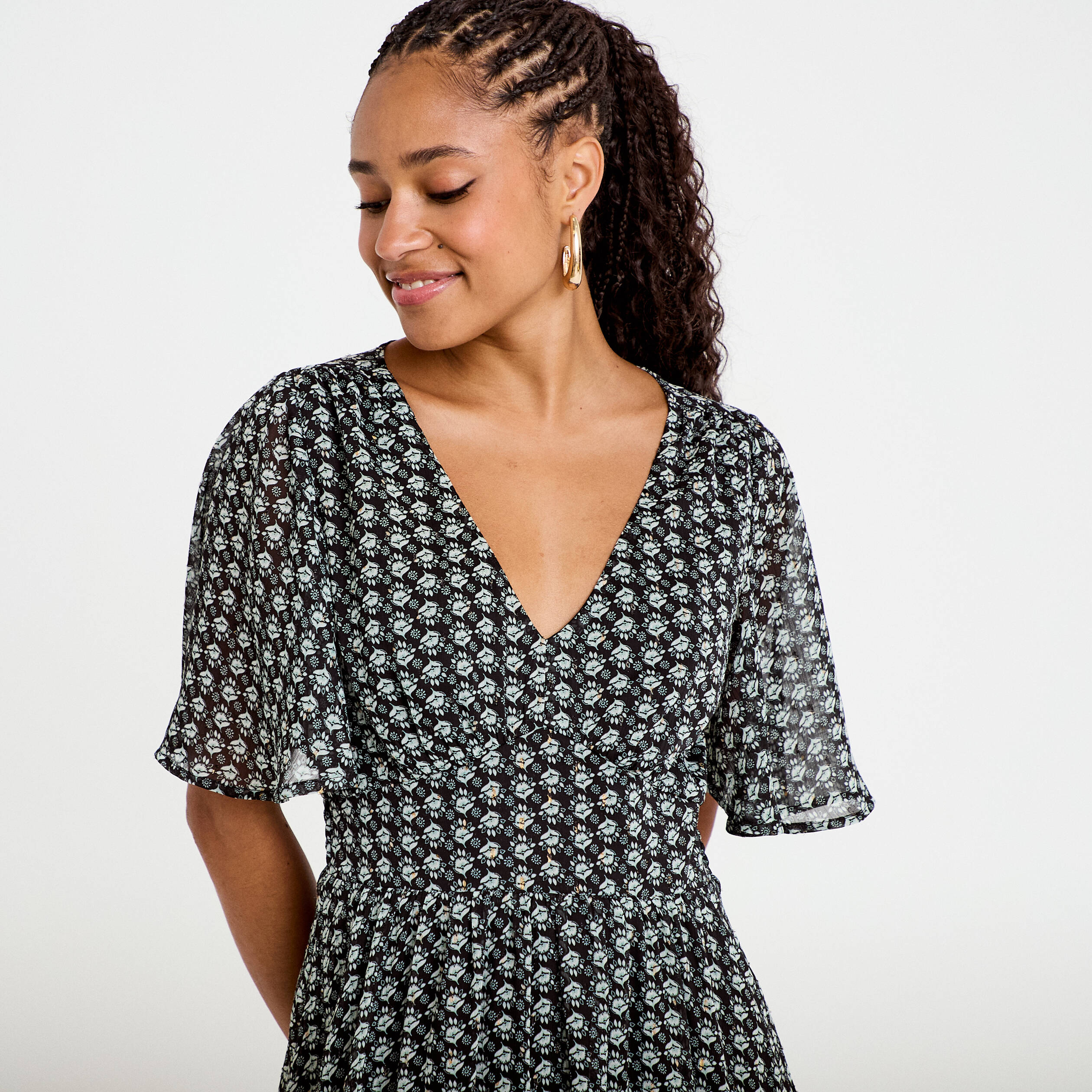 Robe longue &eacute;vas&eacute;e col v voile noir femme