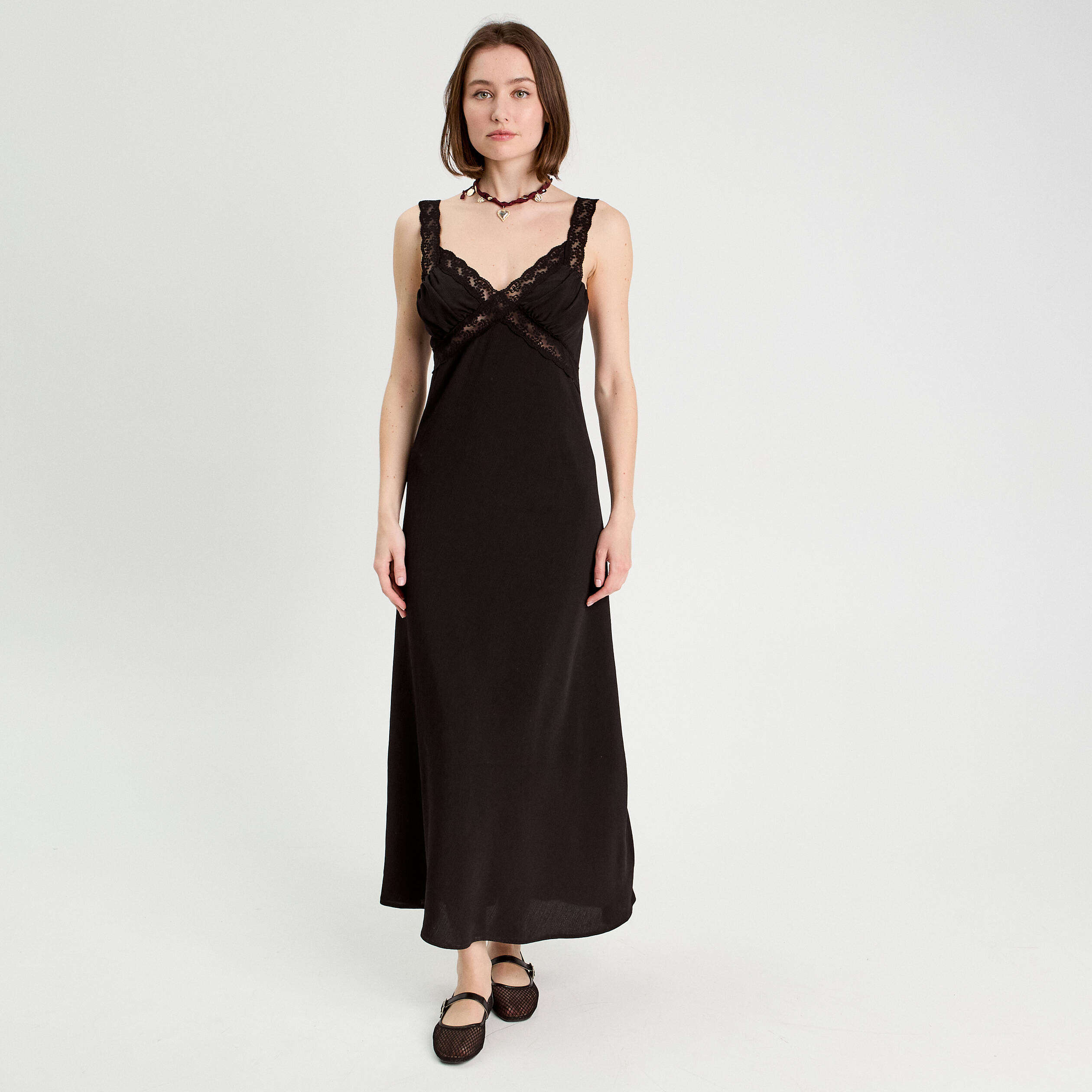 Robe longue &eacute;vas&eacute;e noir femme