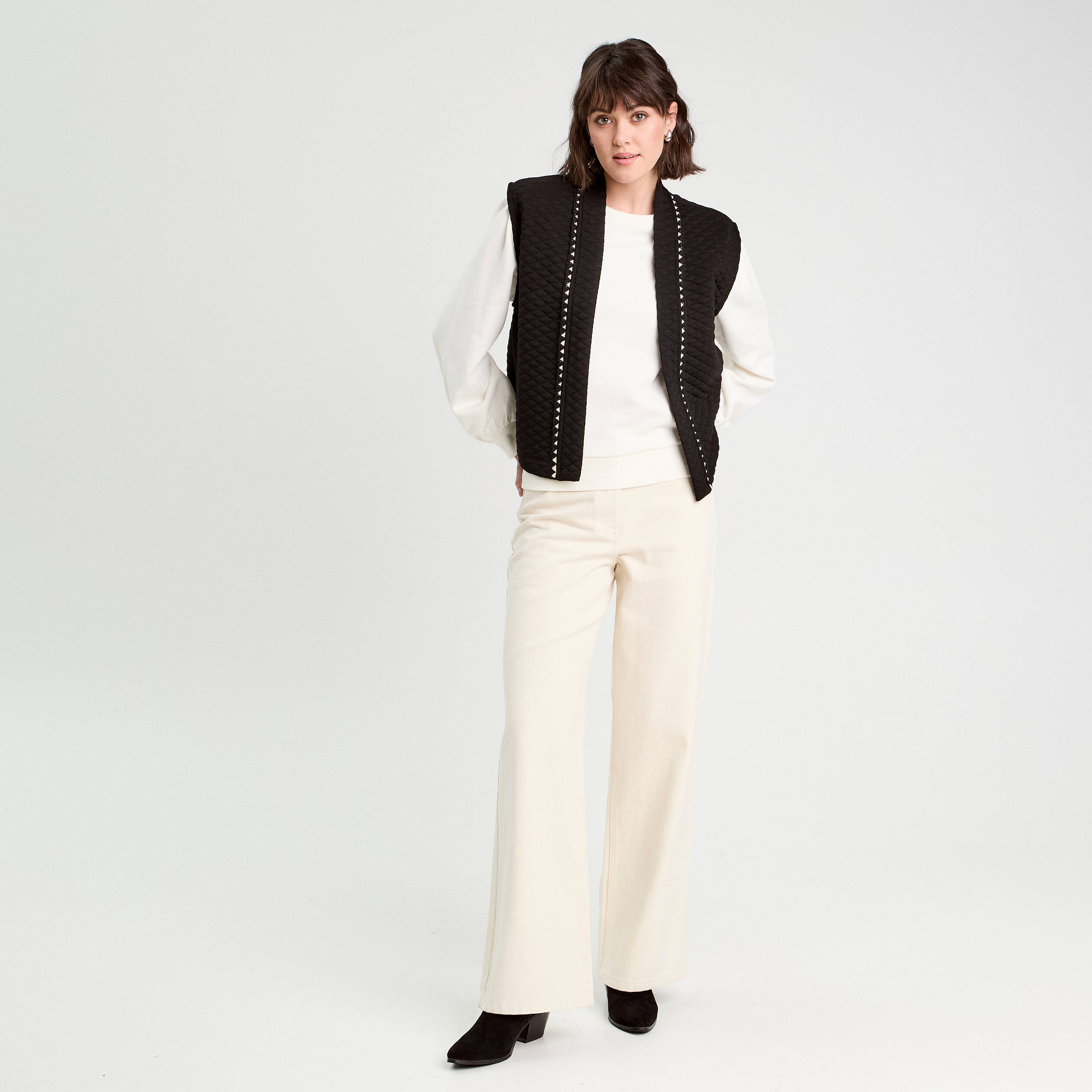 Sweat d&eacute;tails franges ecru femme