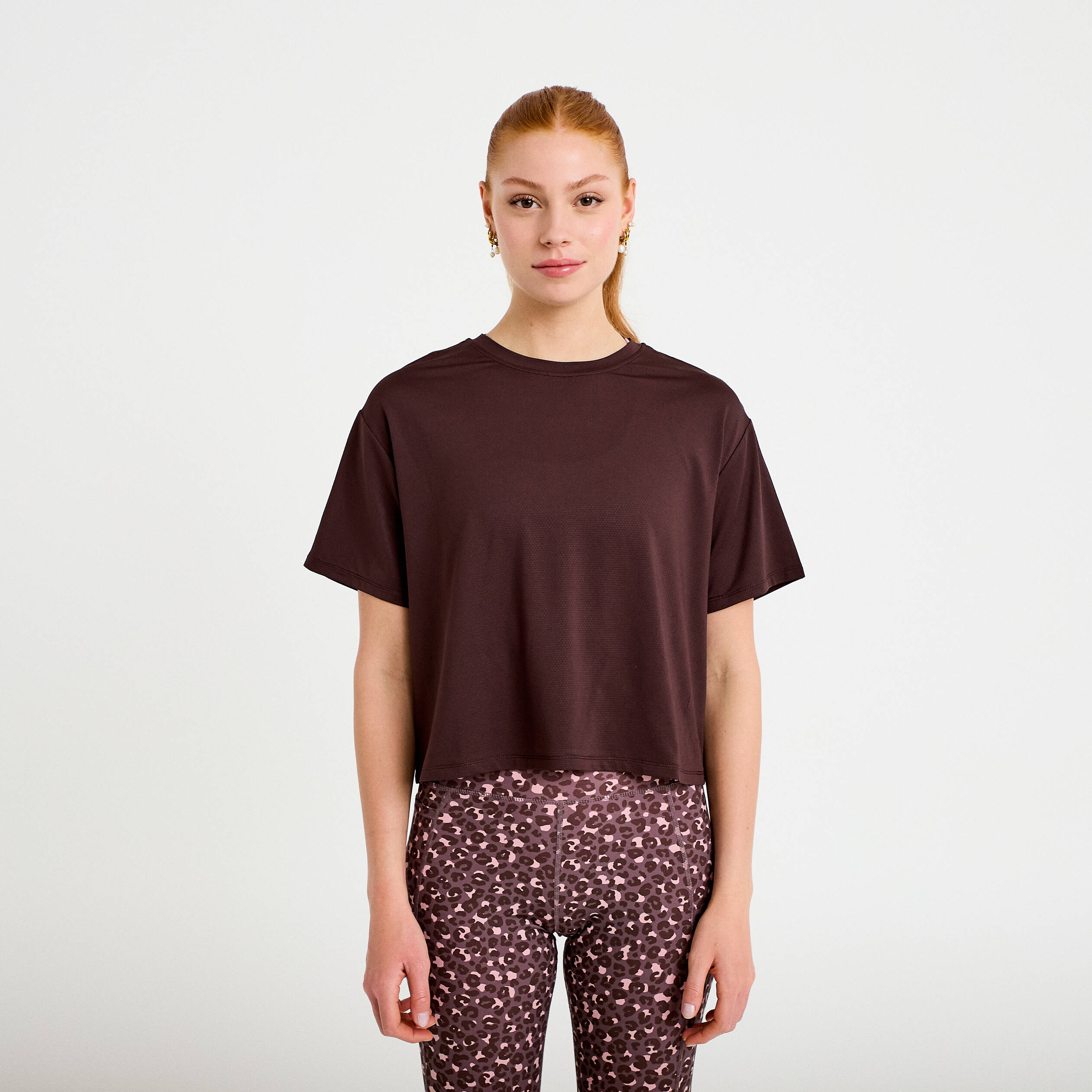 T-shirt col rond manches courtes marron fonc&eacute; femme
