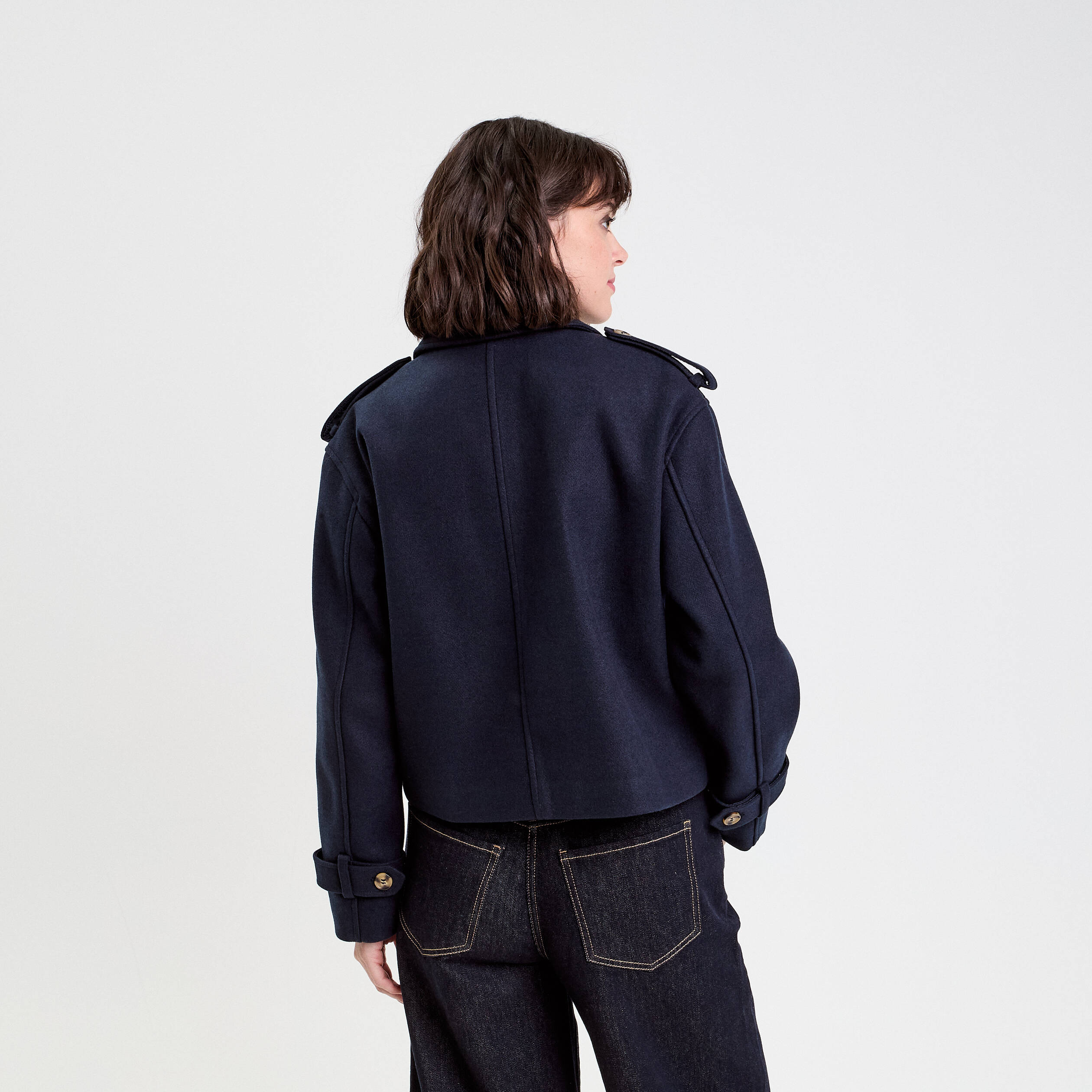 Trench court boutonn&eacute; bleu marine femme