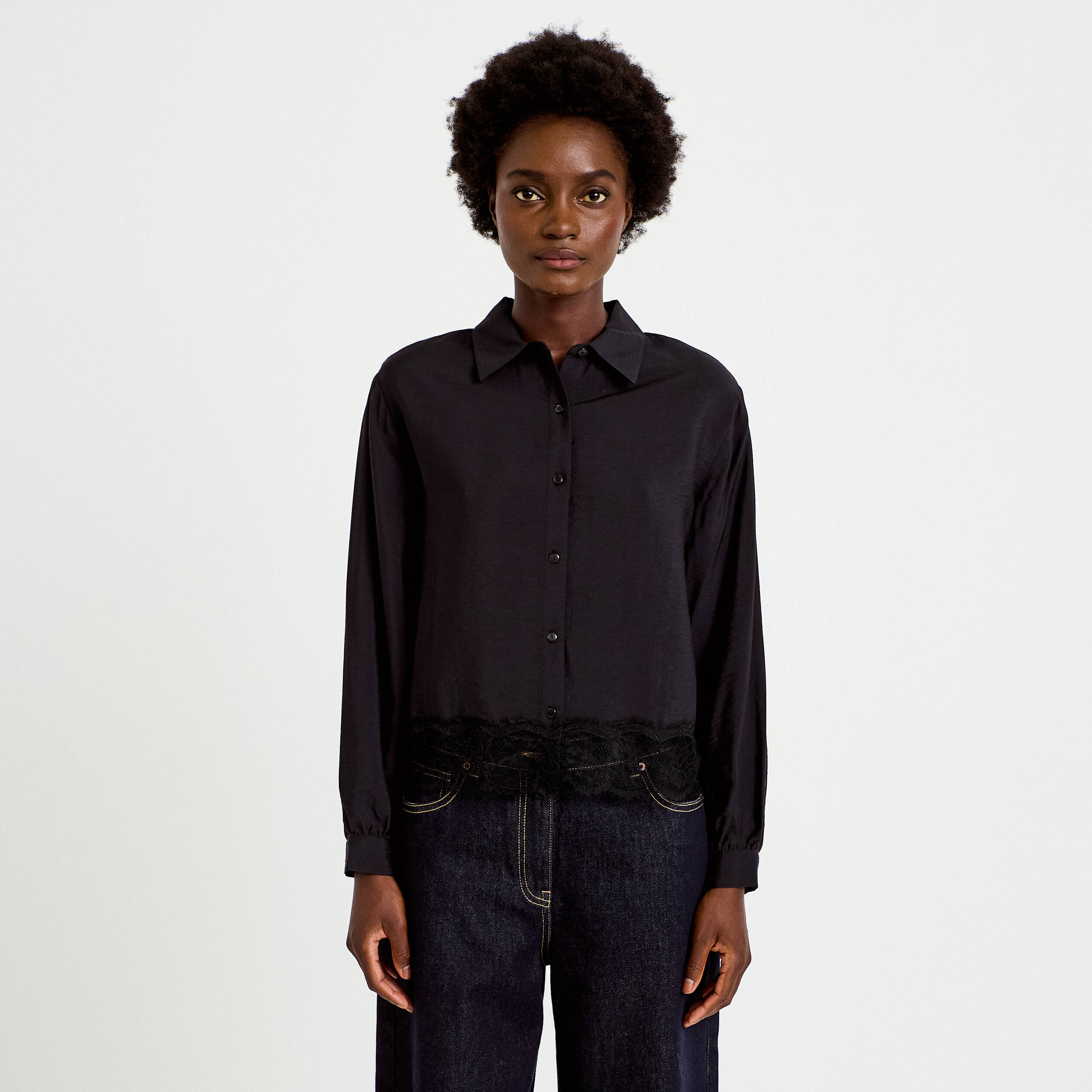 Chemise droite manches longues dentelle noir femme