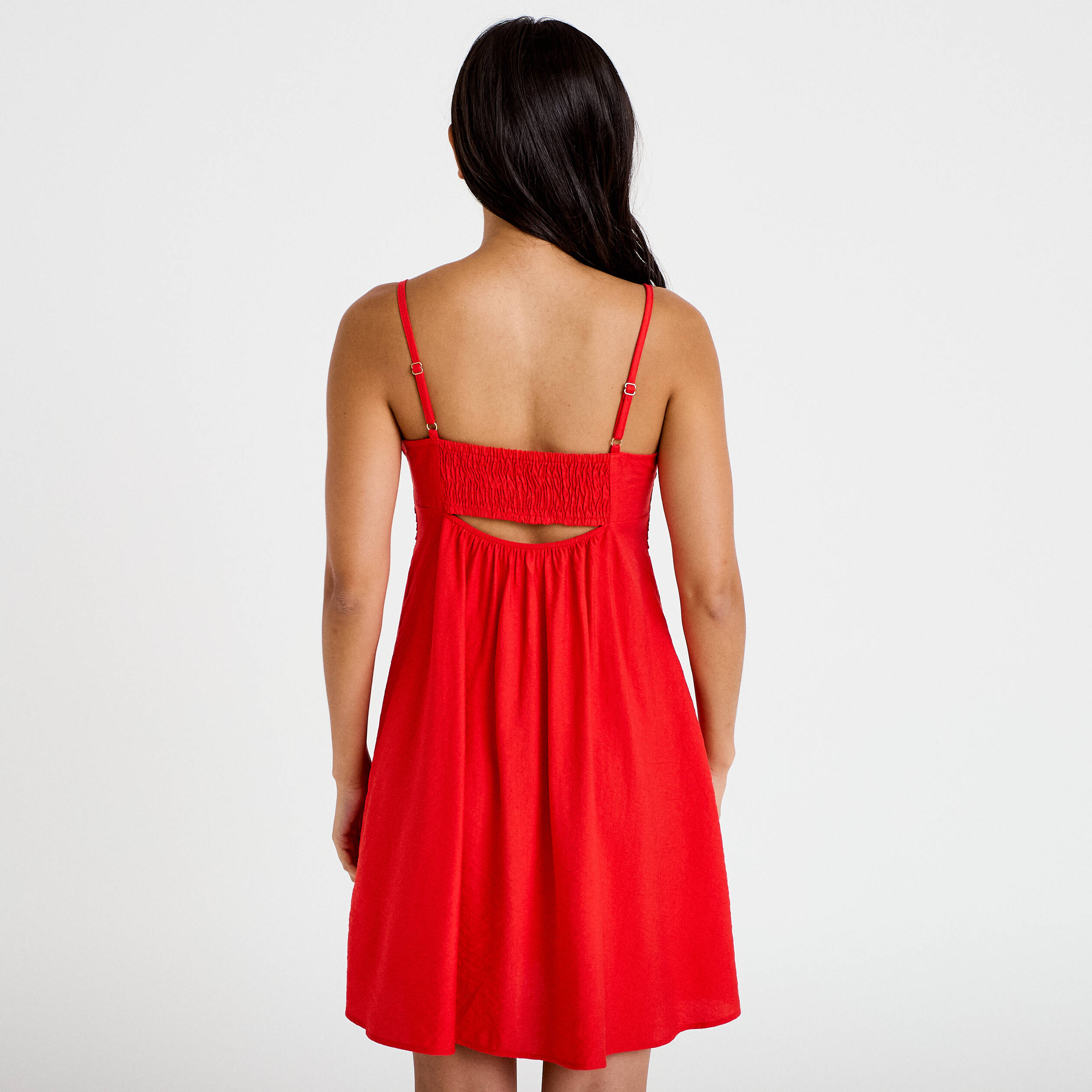 Robe courte d&eacute;collet&eacute; bretelles fines rouge femme