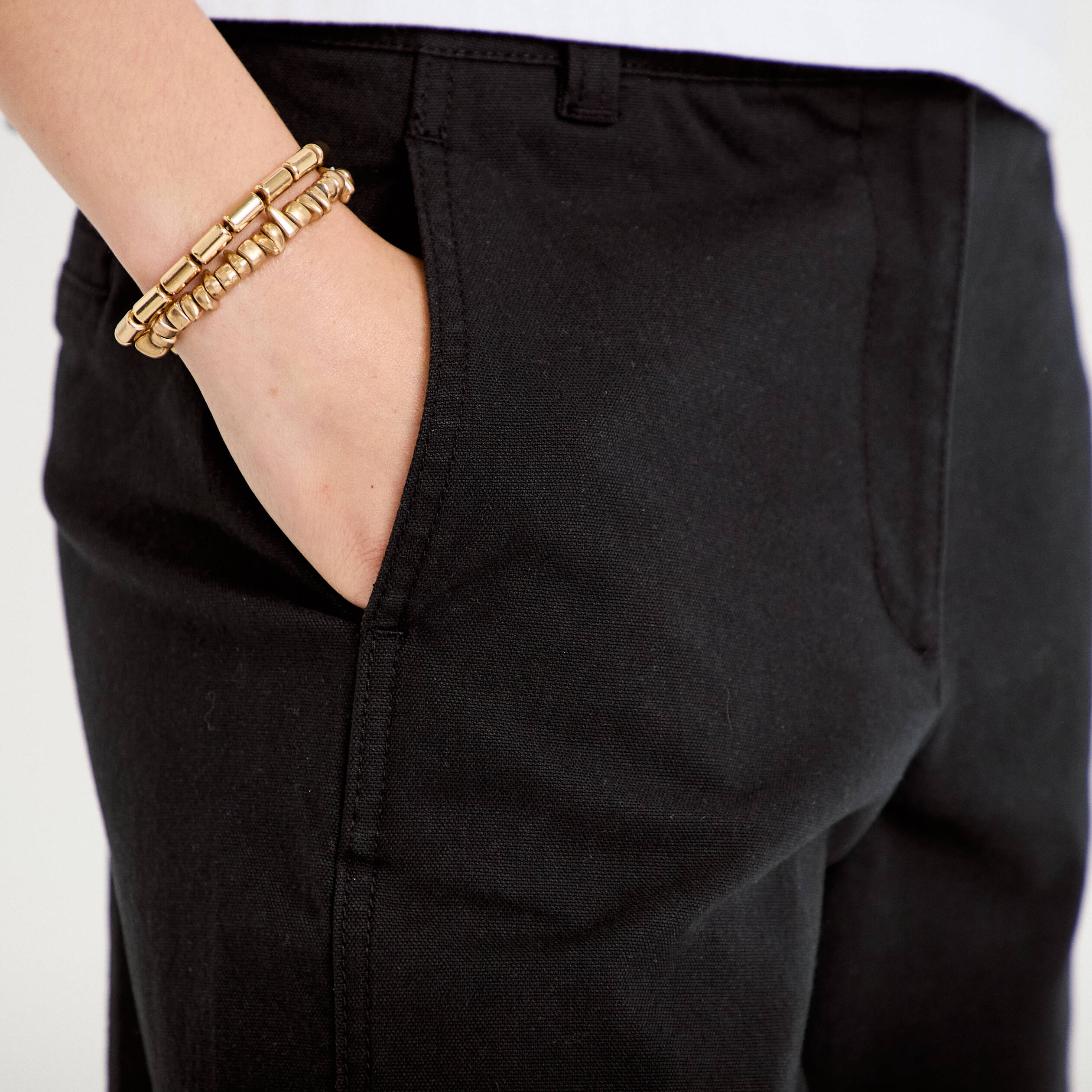 Pantalon chino coupe barrel noir femme