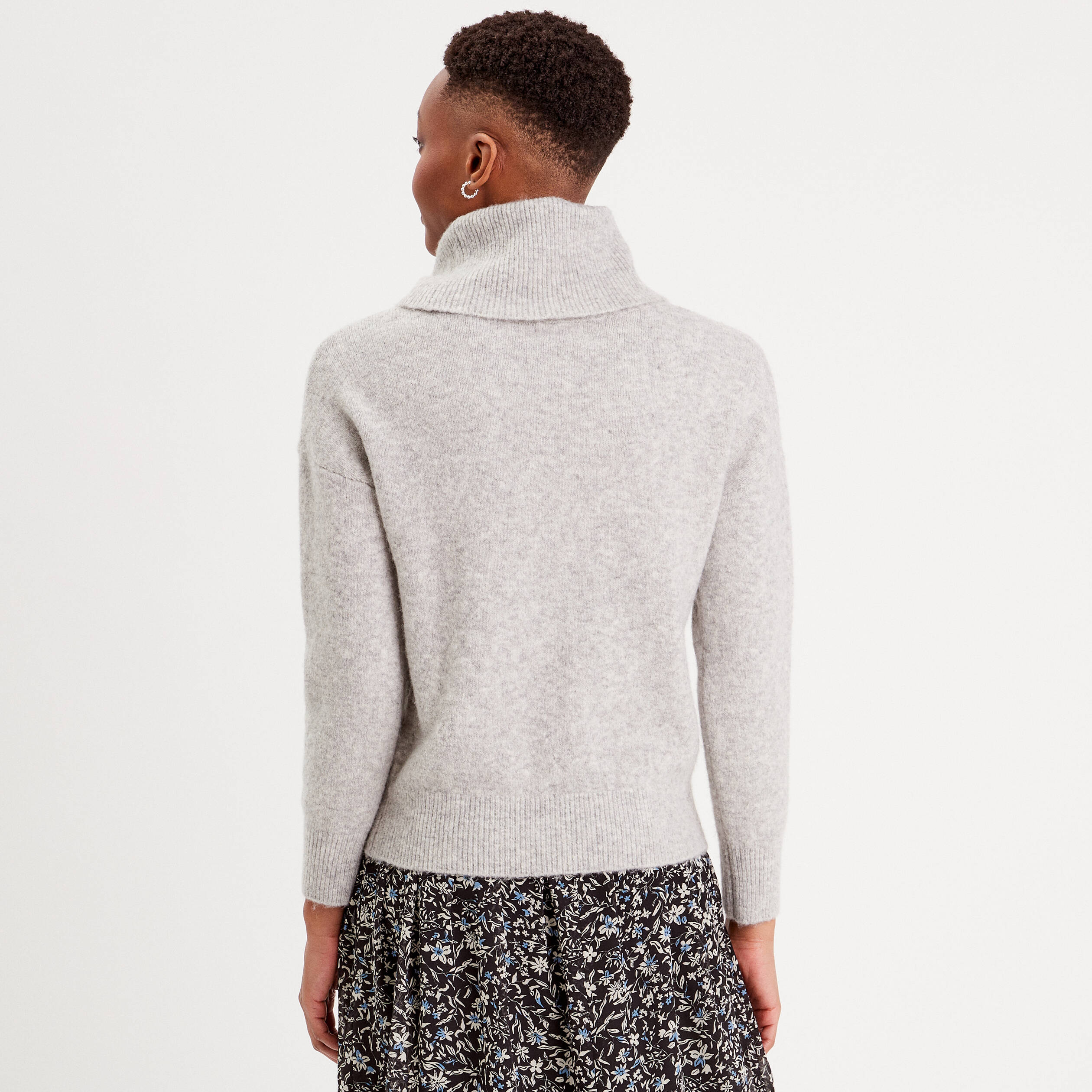 pull avec col roule gris clair femme Pull avec col roulé gris clair femme