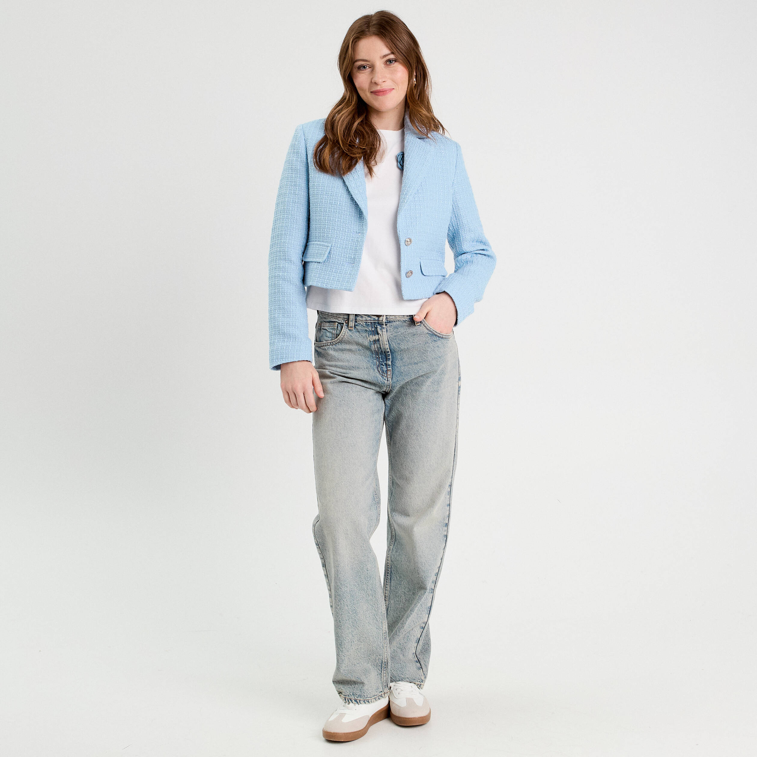 T-shirt détails fleurs blanc femme