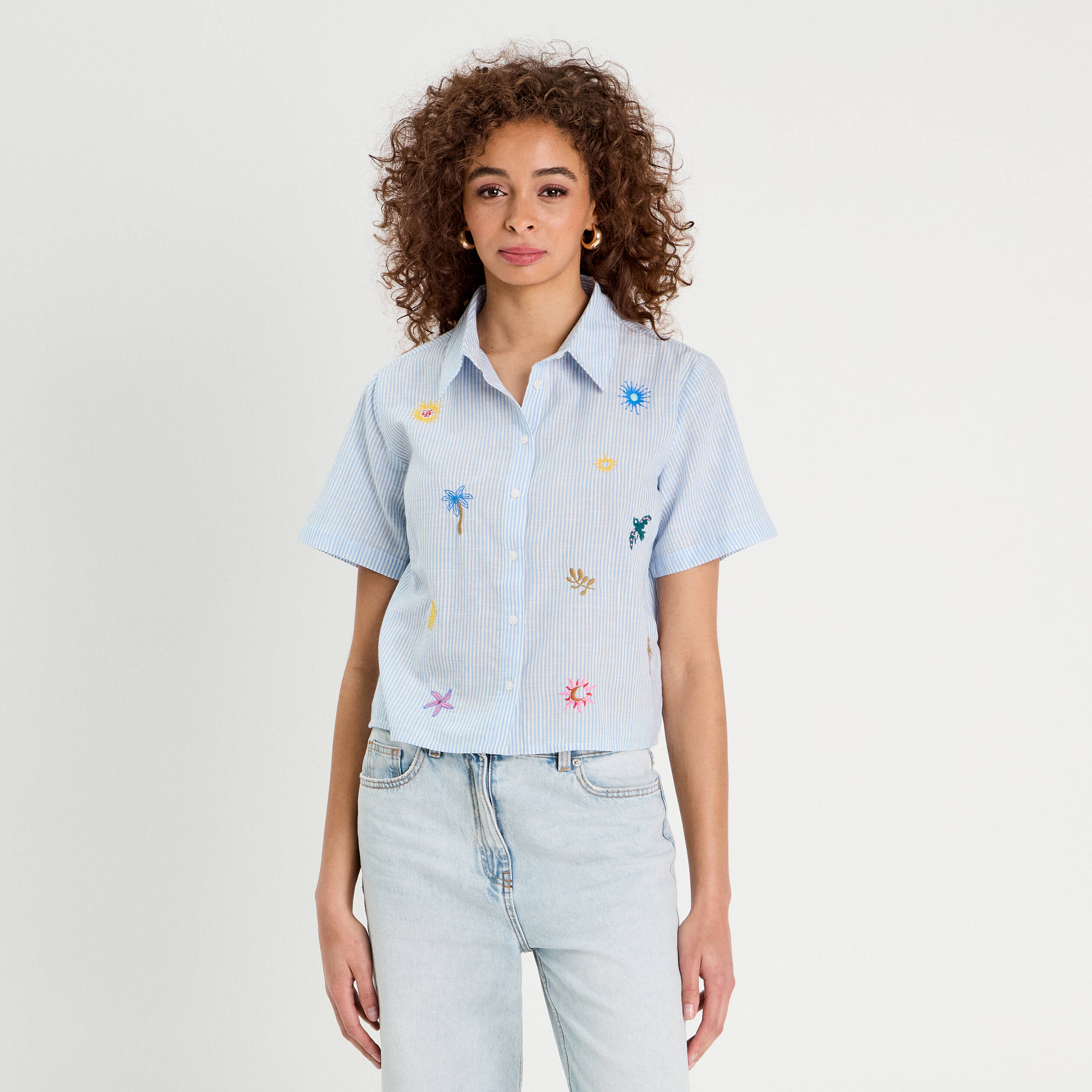 chemise manches courtes brodee bleu femme Chemise manches courtes brodée bleu femme