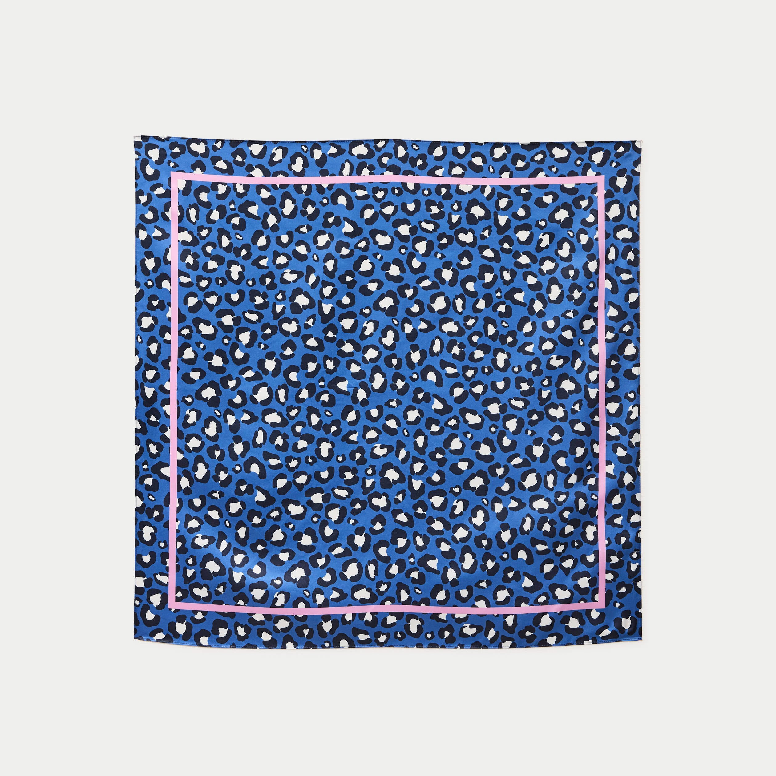 Foulard carr&eacute; satin bleu fonc&eacute; femme