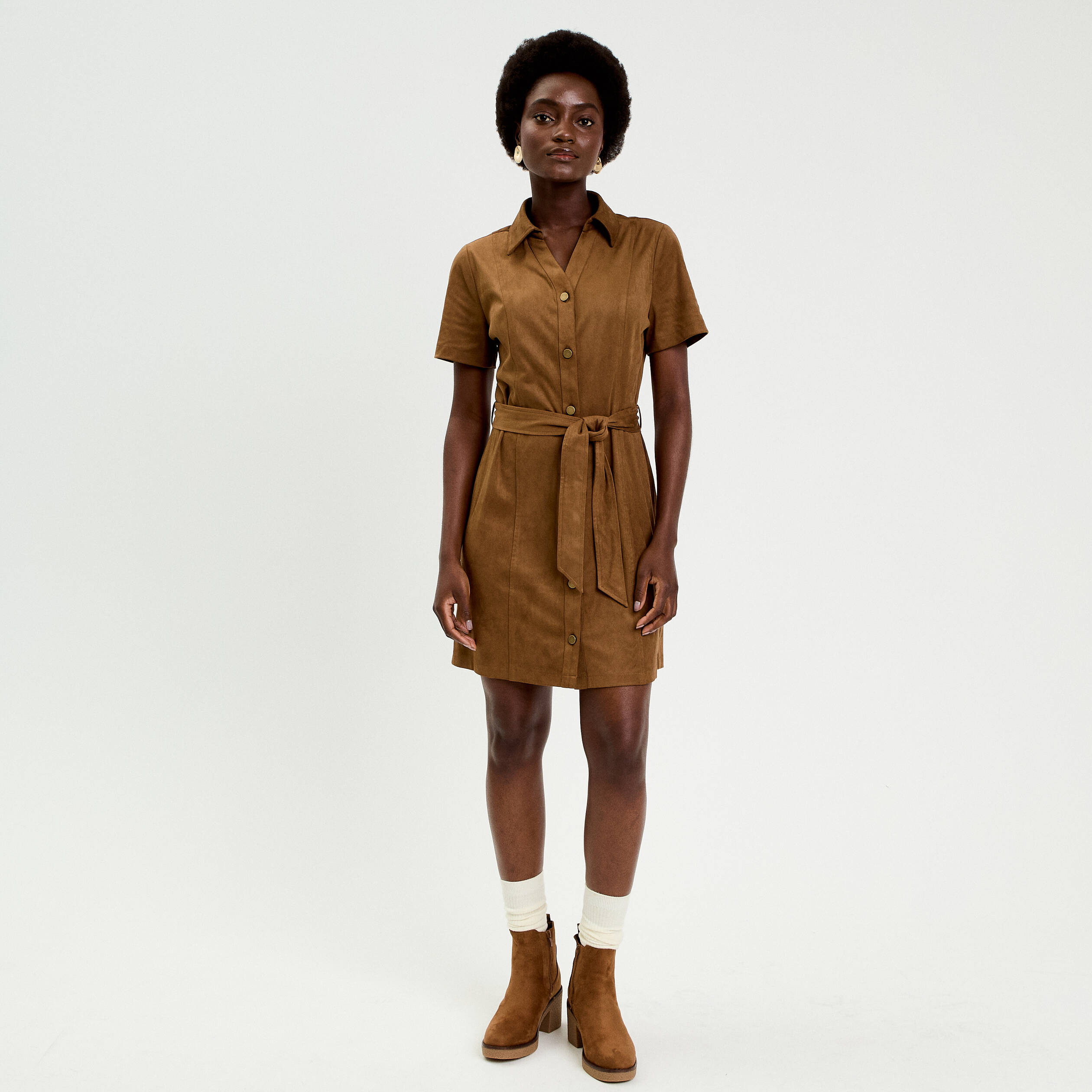 Robe boutonn&eacute;e aspect daim marron fonc&eacute; femme