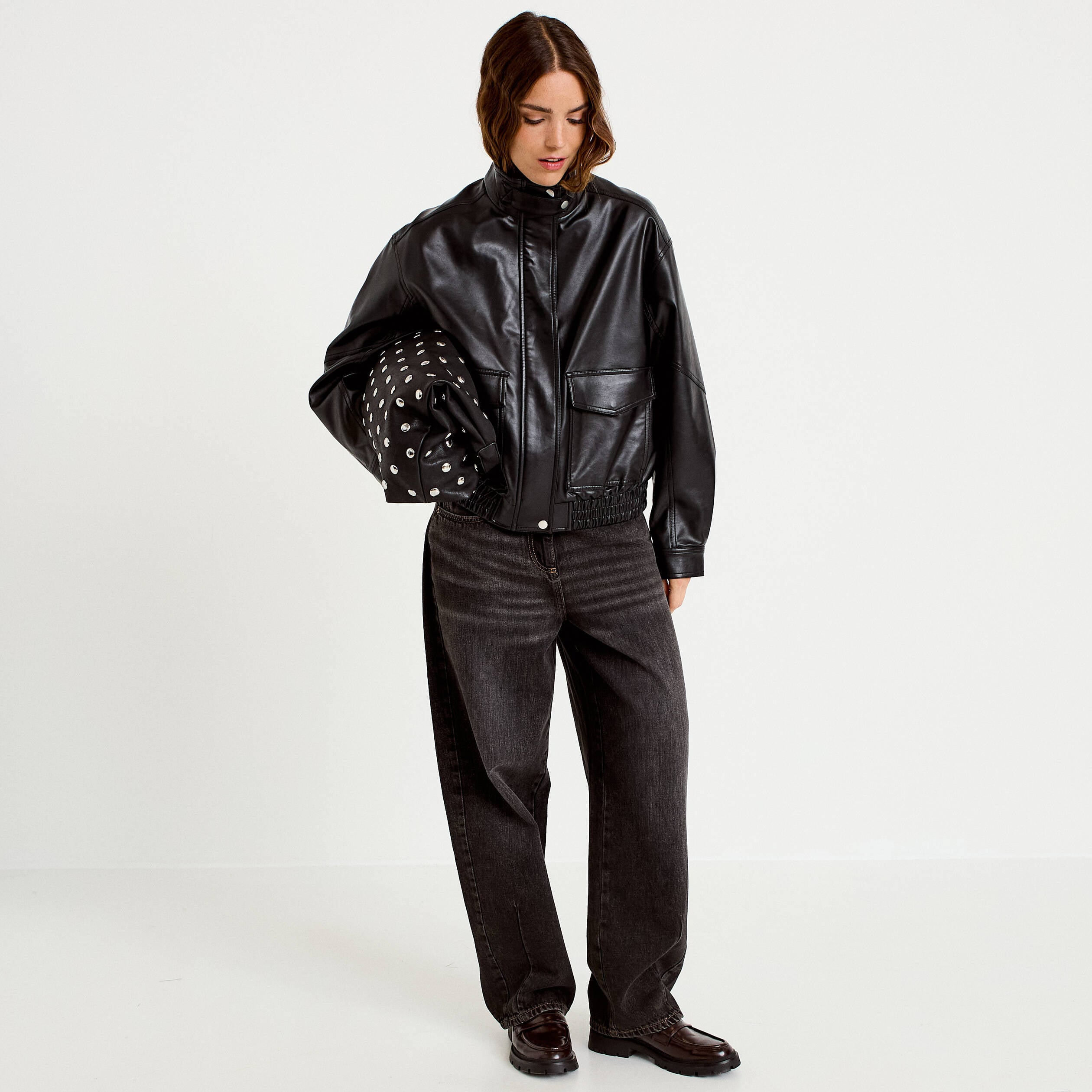 Veste effet boule en similicuir noir femme