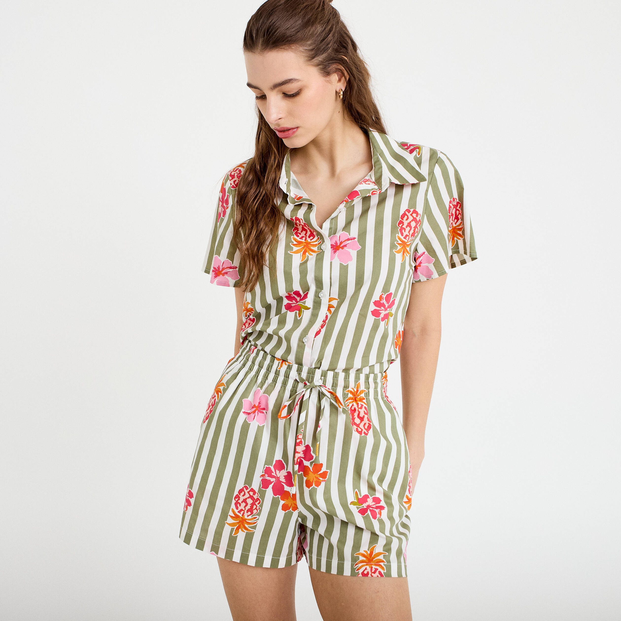 Short coupe droite large blanc femme