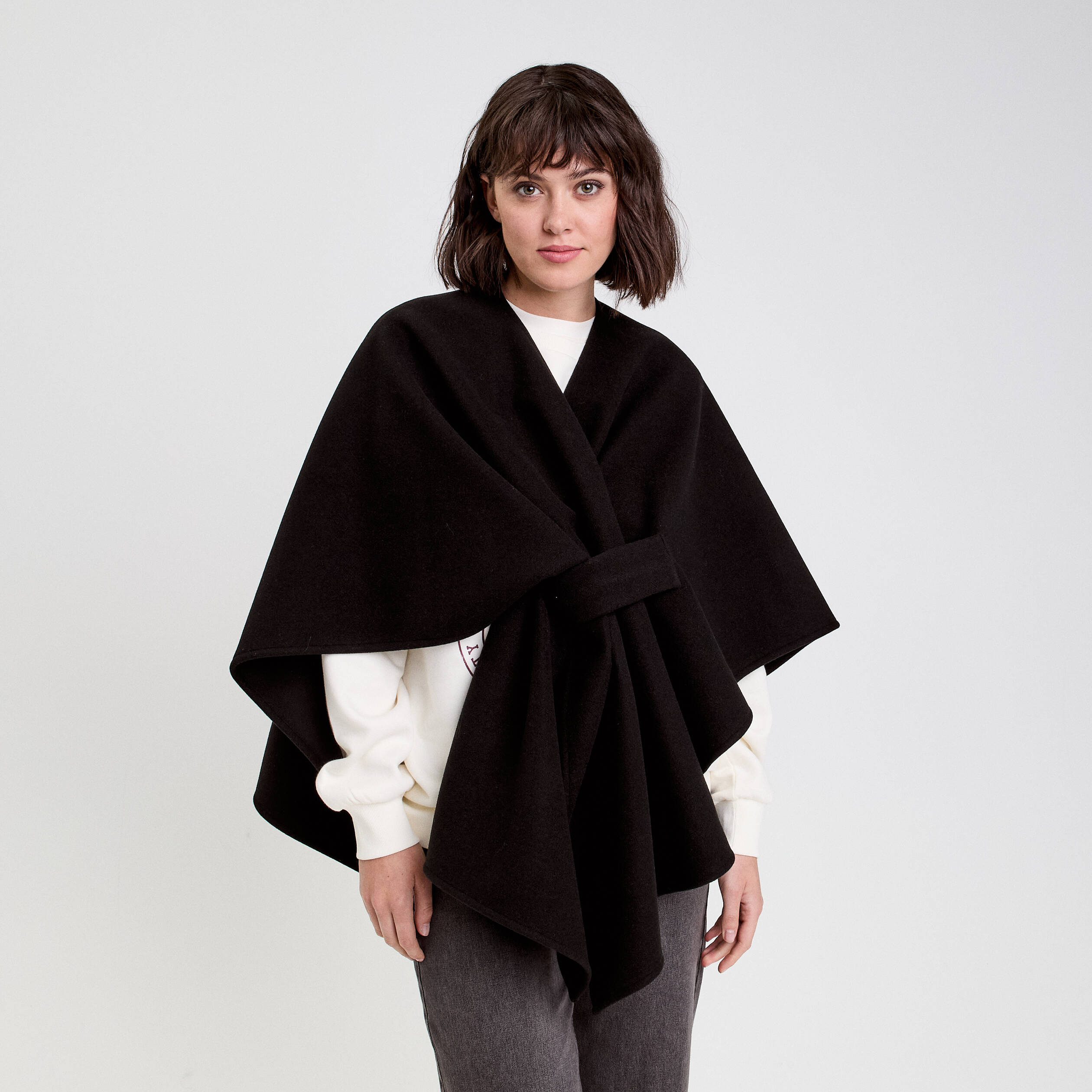 Poncho col V avec passant noir femme