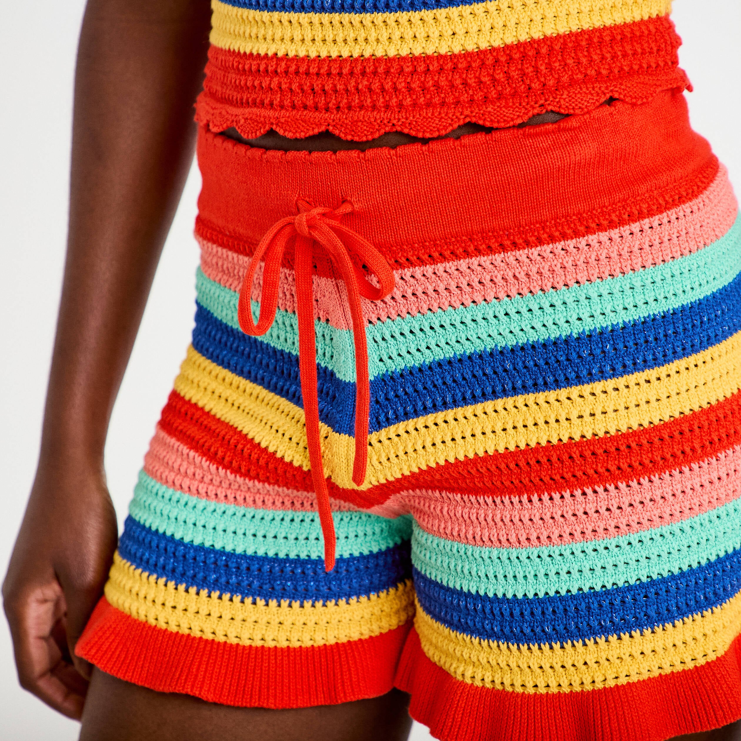 Short crochet rouge femme