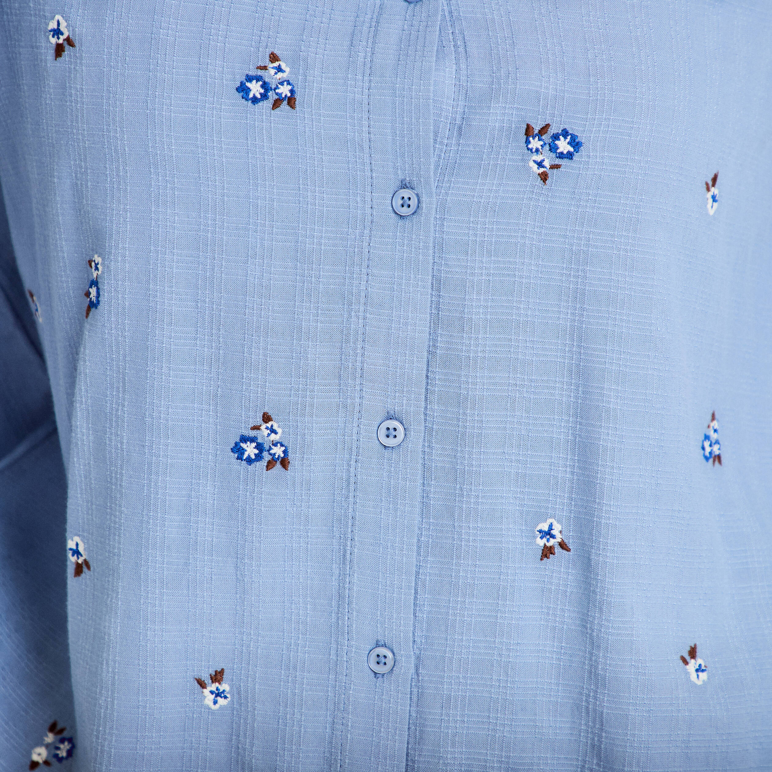 Blouse droite courte col v broderie bleu femme