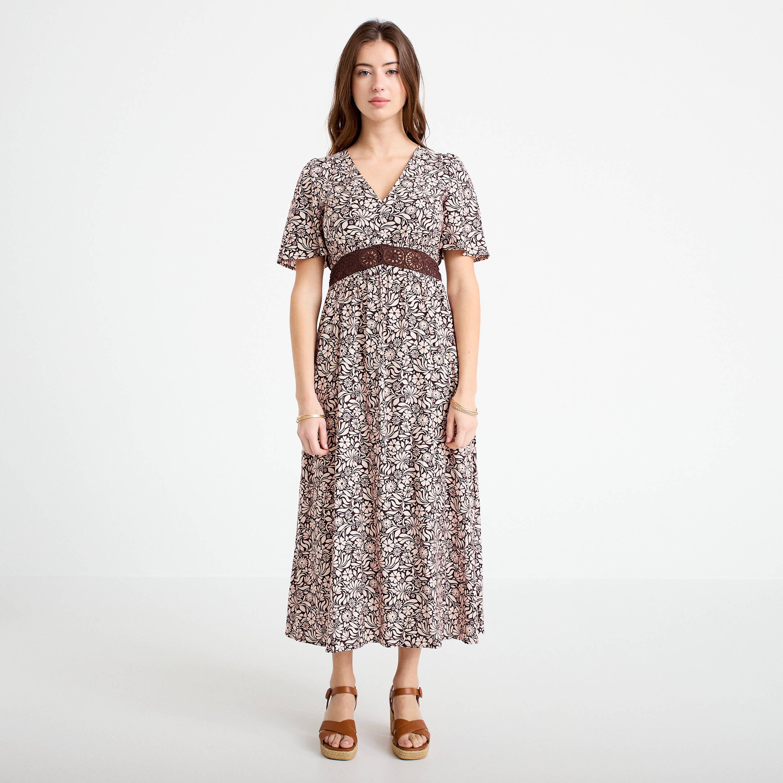 Robe longue &eacute;vas&eacute;e col v manches courtes marron femme