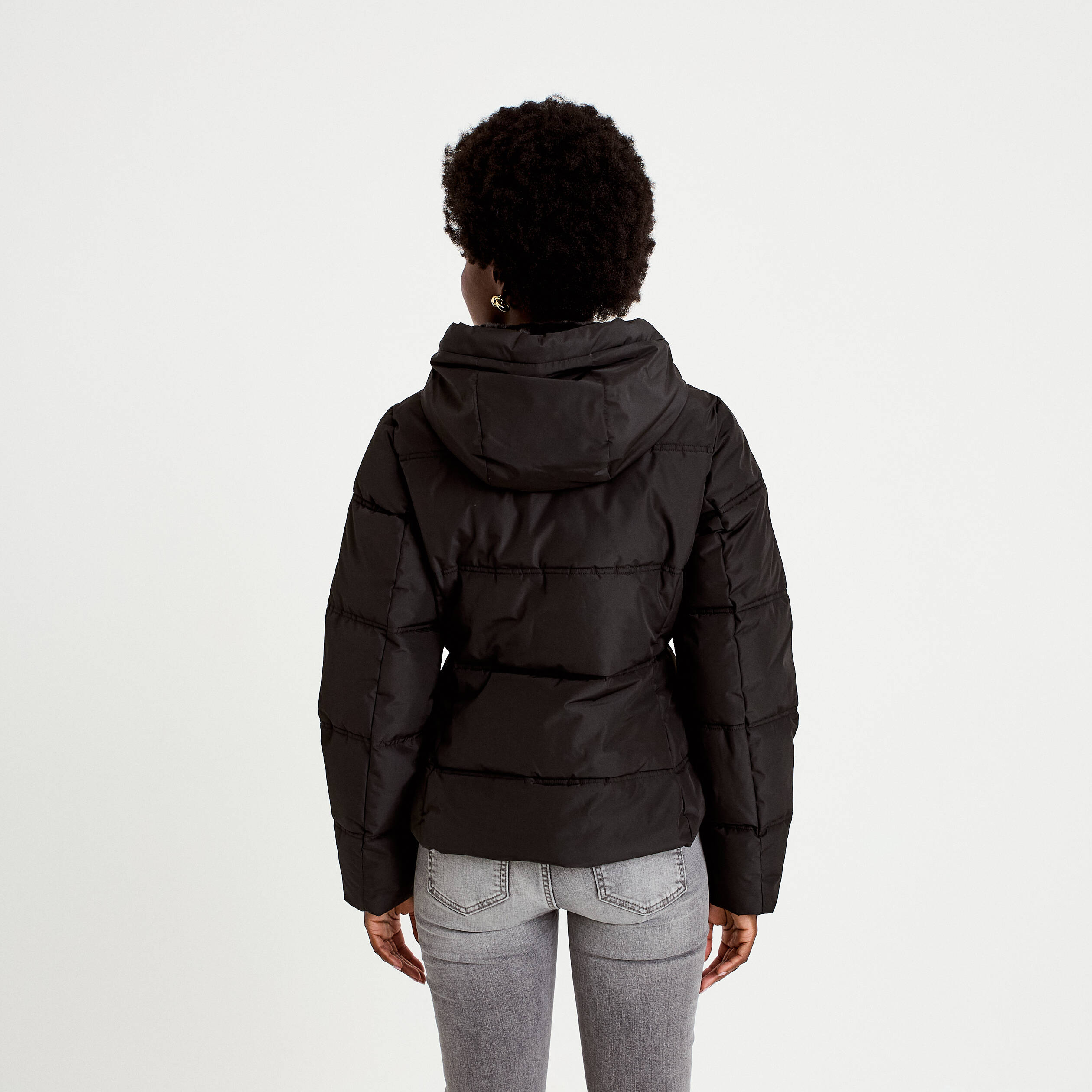 Doudoune cintr&eacute;e &agrave; capuche noir femme
