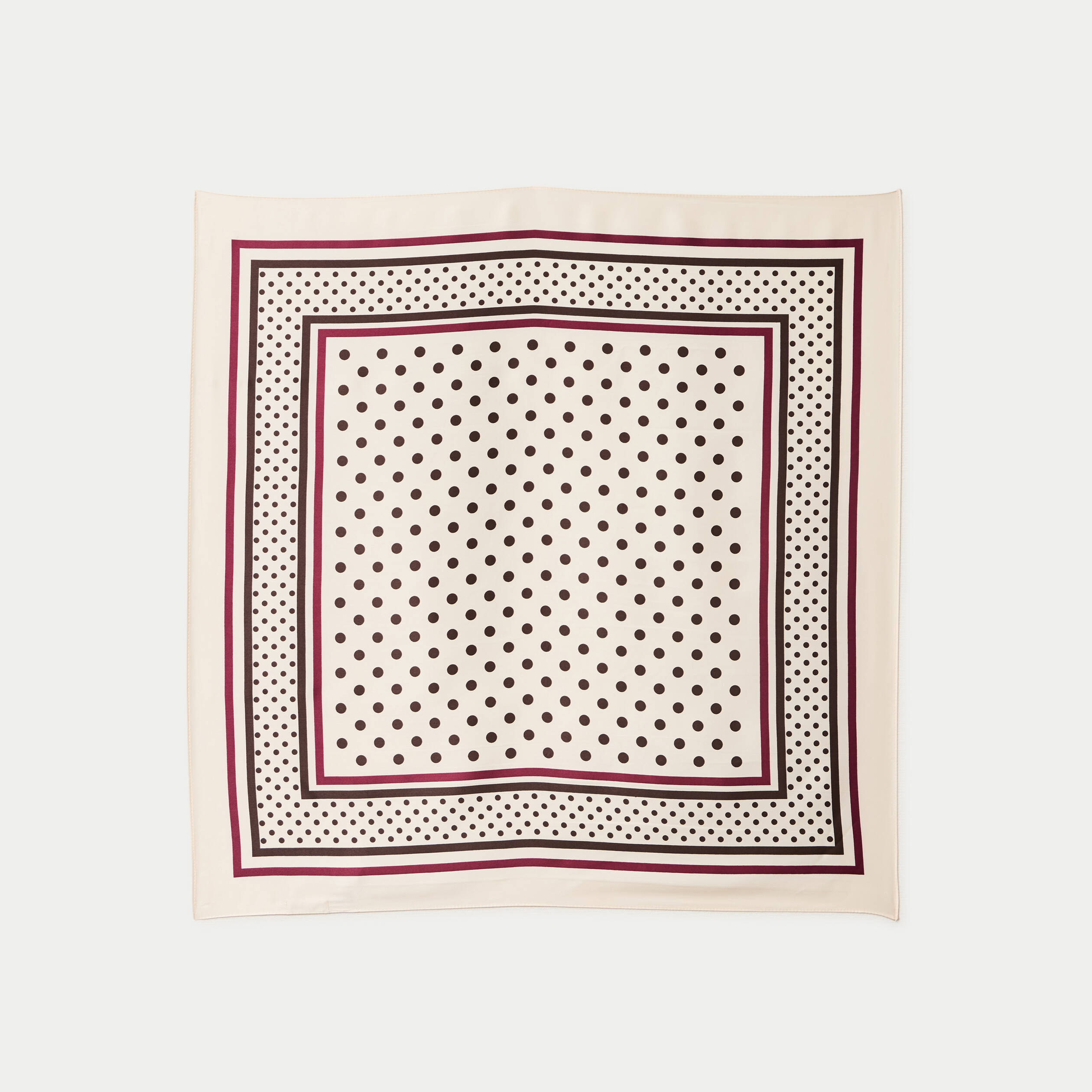 Foulard satin&eacute; soyeux ecru femme