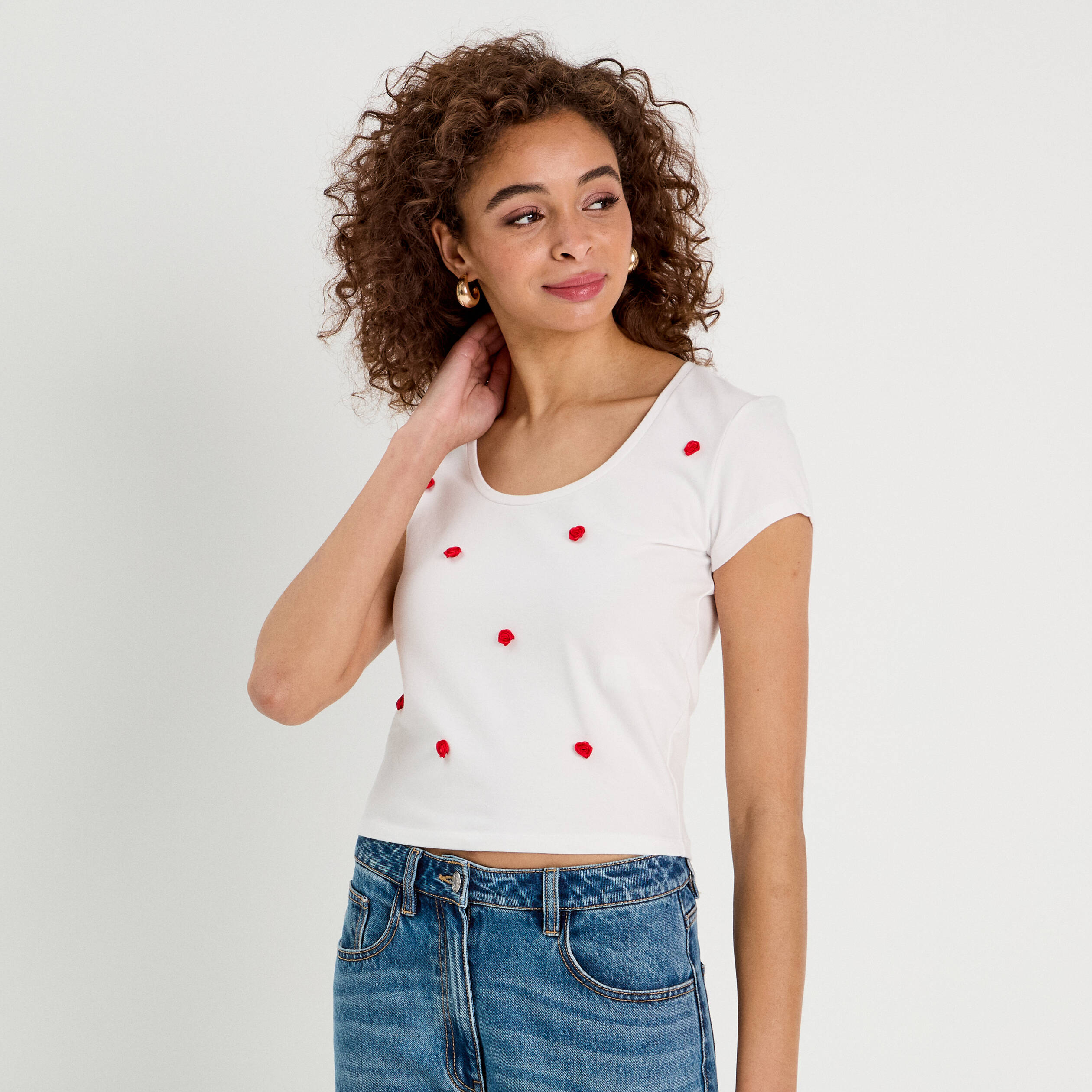 T-shirt d&eacute;tails brod&eacute;s blanc femme