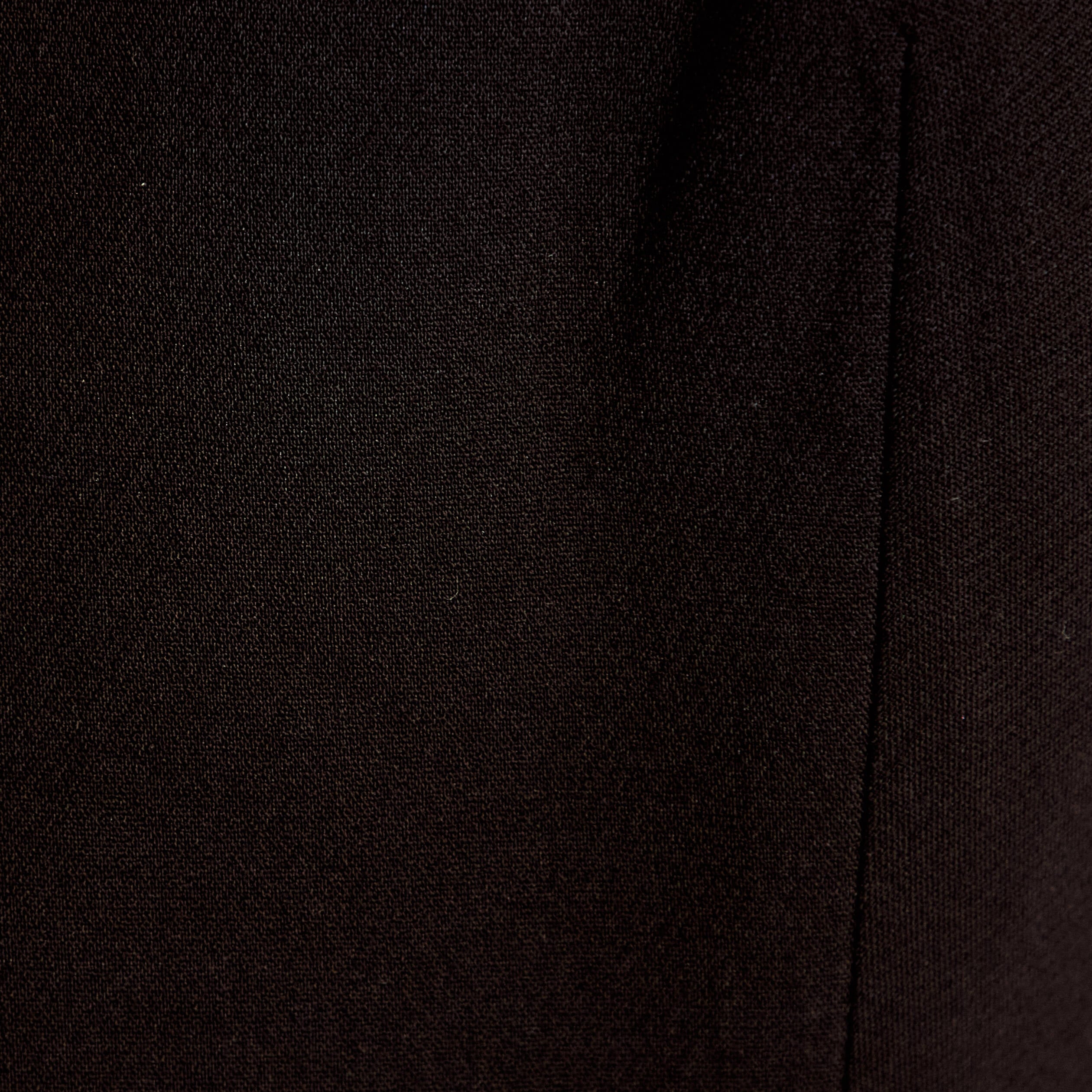Gilet ajust&eacute; sans manches col rond noir femme