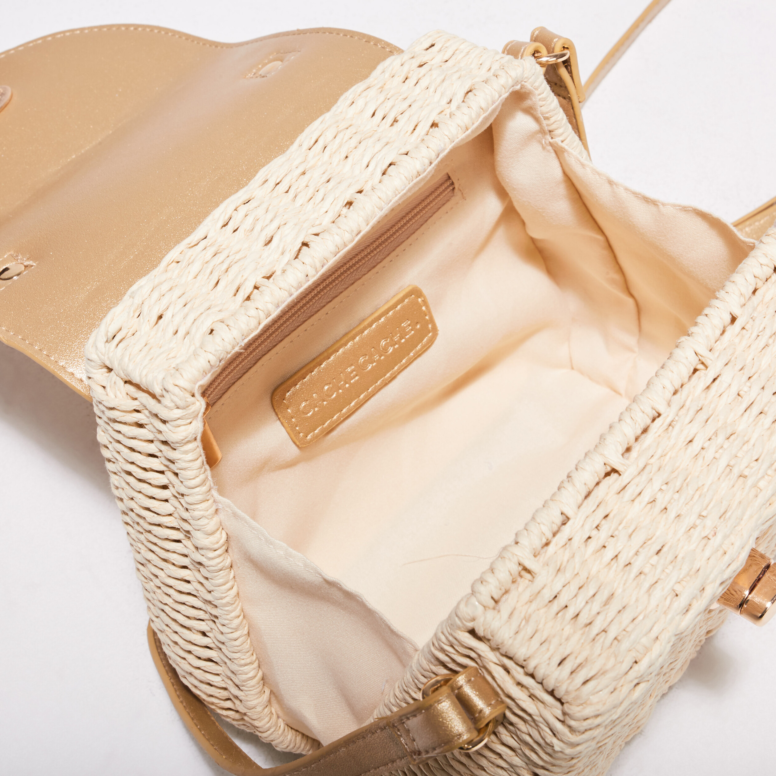 sac arrondi en paille couleur or femme Sac arrondi en paille couleur or femme