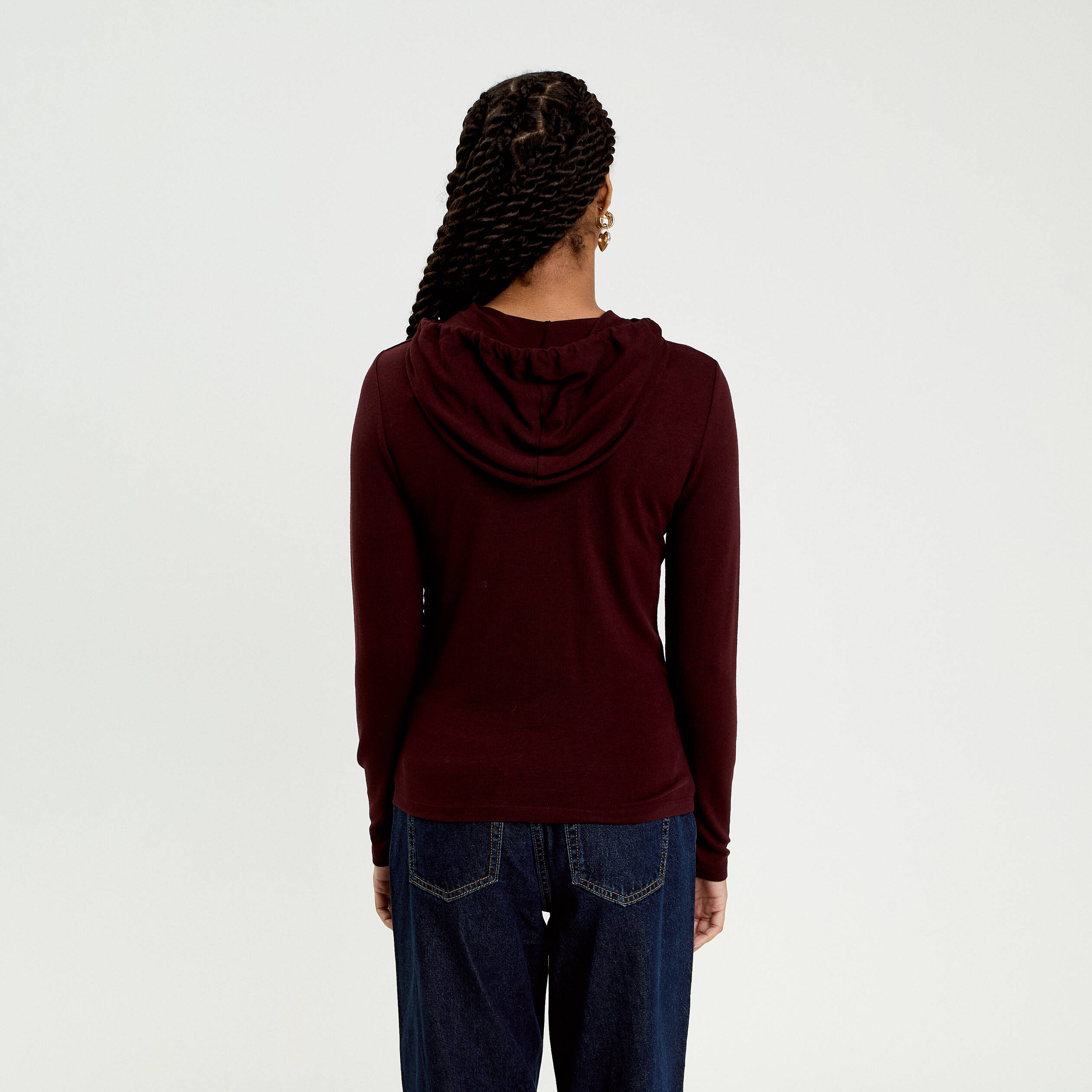 Pull &agrave; capuche rouge fonc&eacute; femme