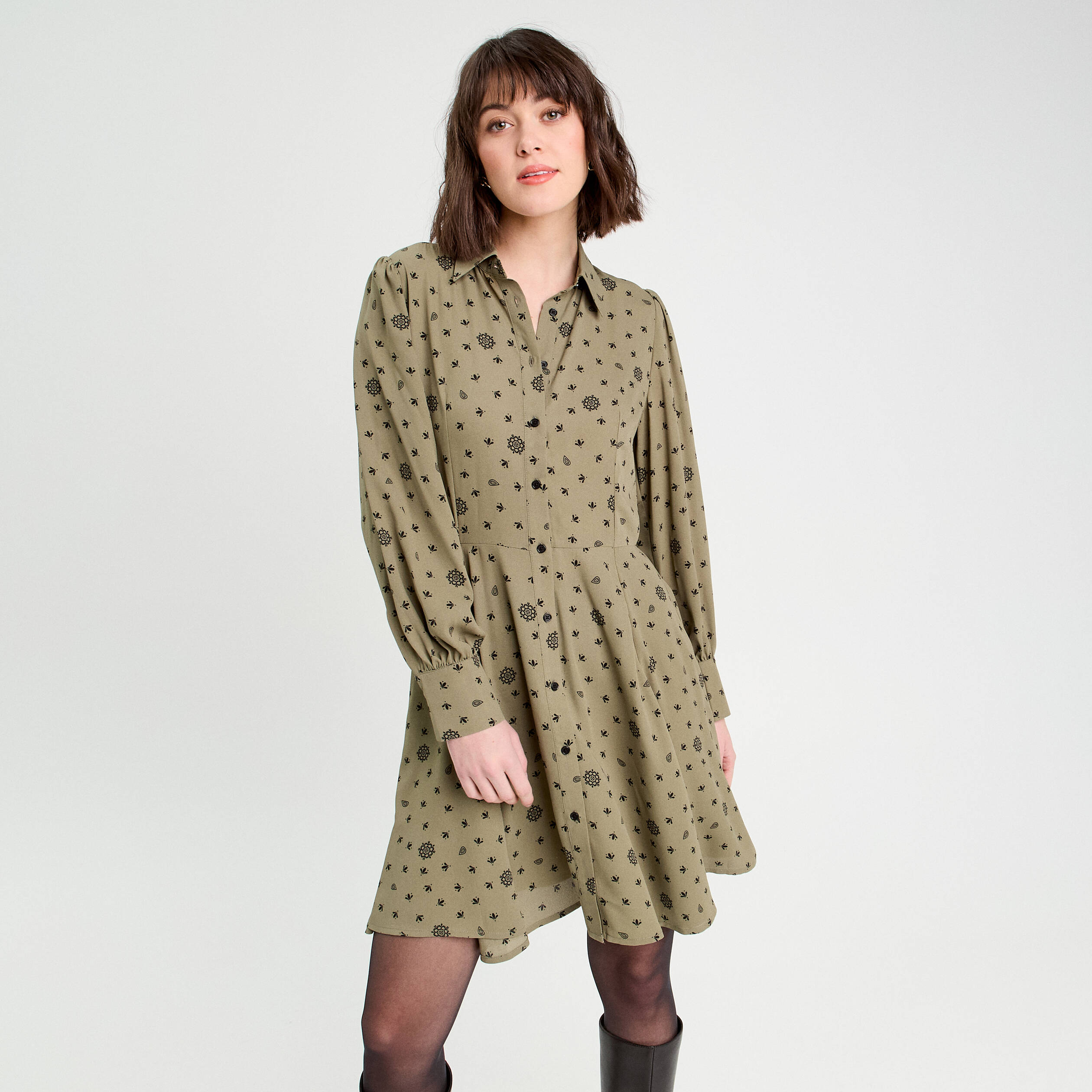 robe chemise evasee fluide vert femme Robe chemise évasée fluide vert femme