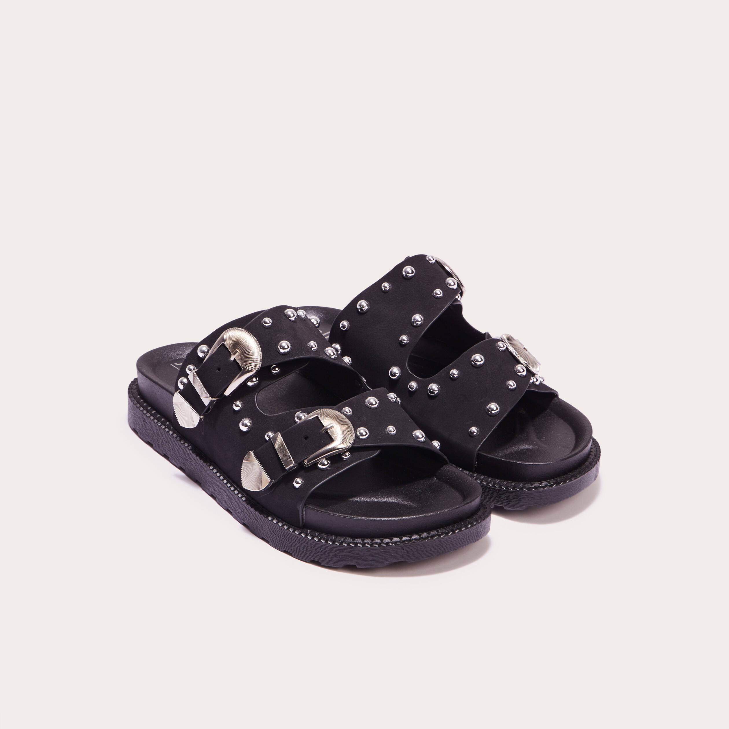 Sandales plates cloutées noir femme