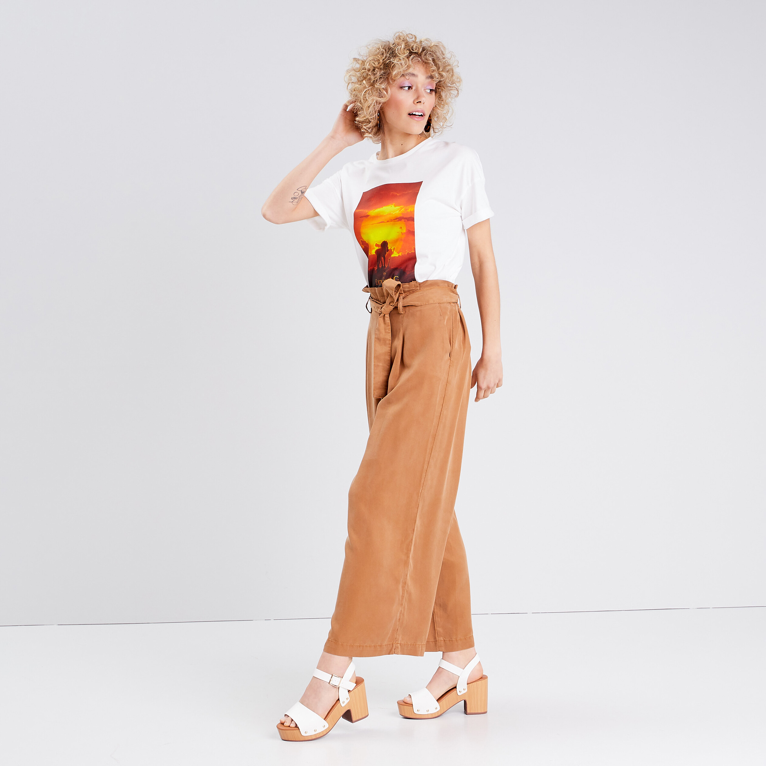 T-shirt femme Audrey rébus – La femme, la reine, la légende