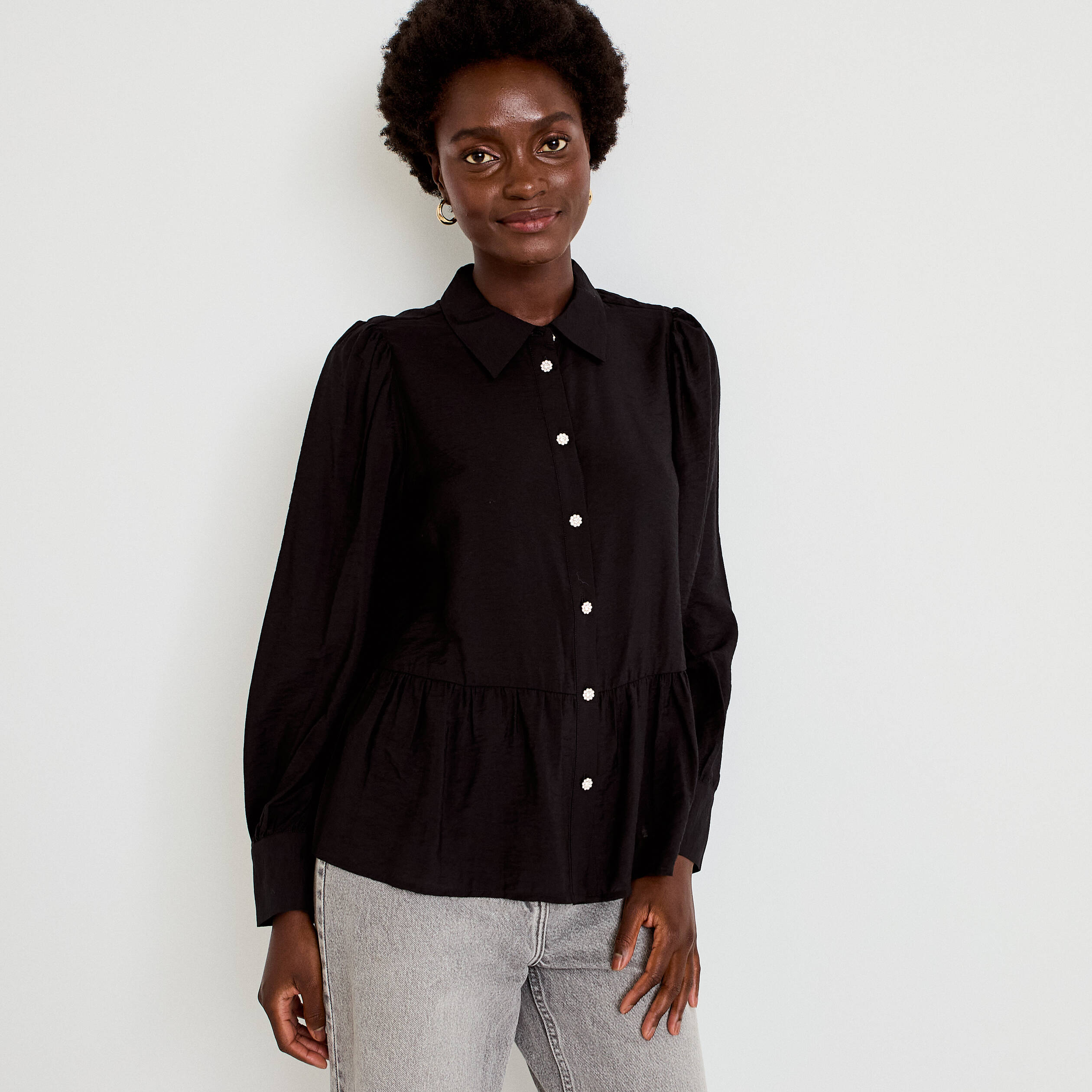 Chemise droite pliss&eacute;e col am&eacute;ricain noir femme