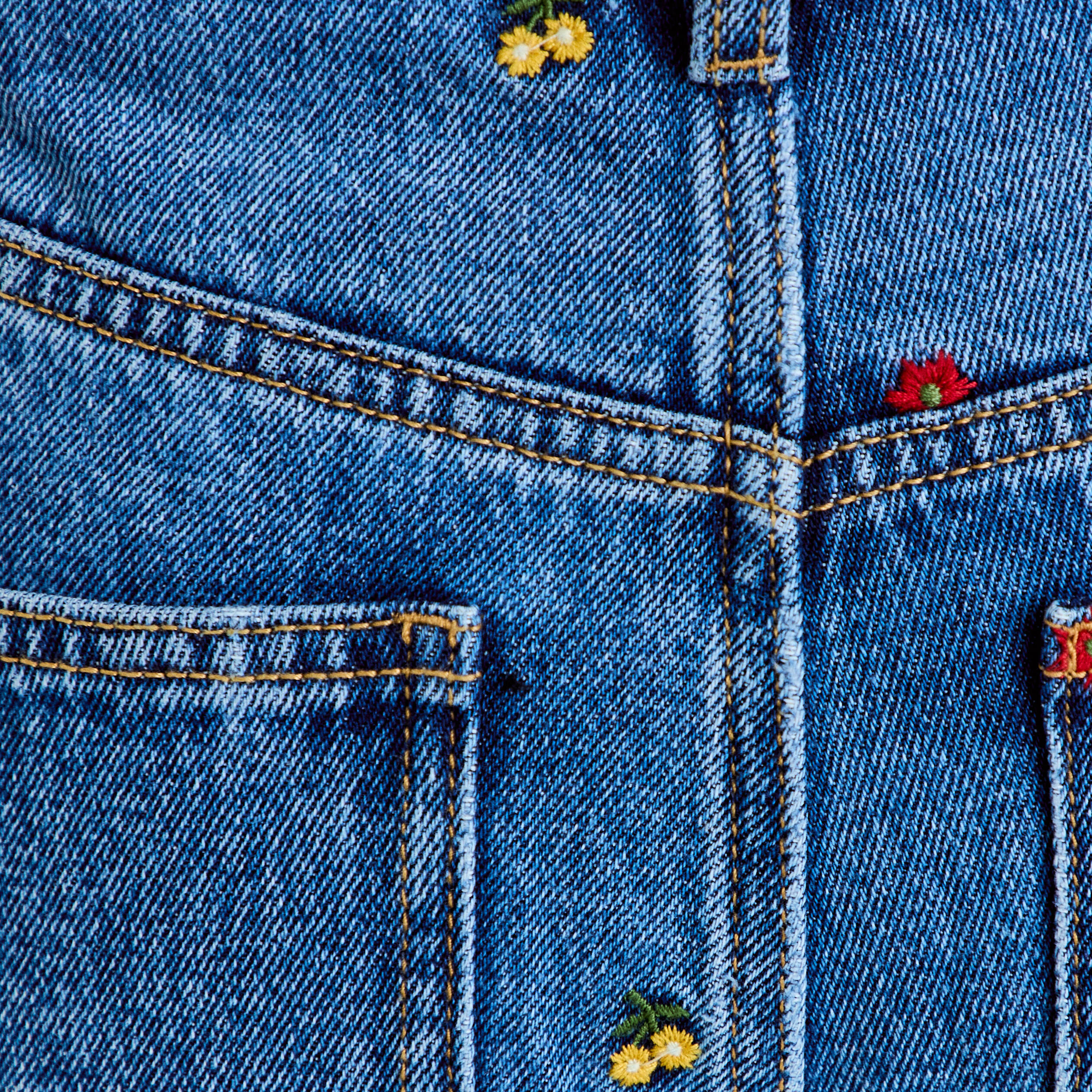Jean avec broderie bleu femme